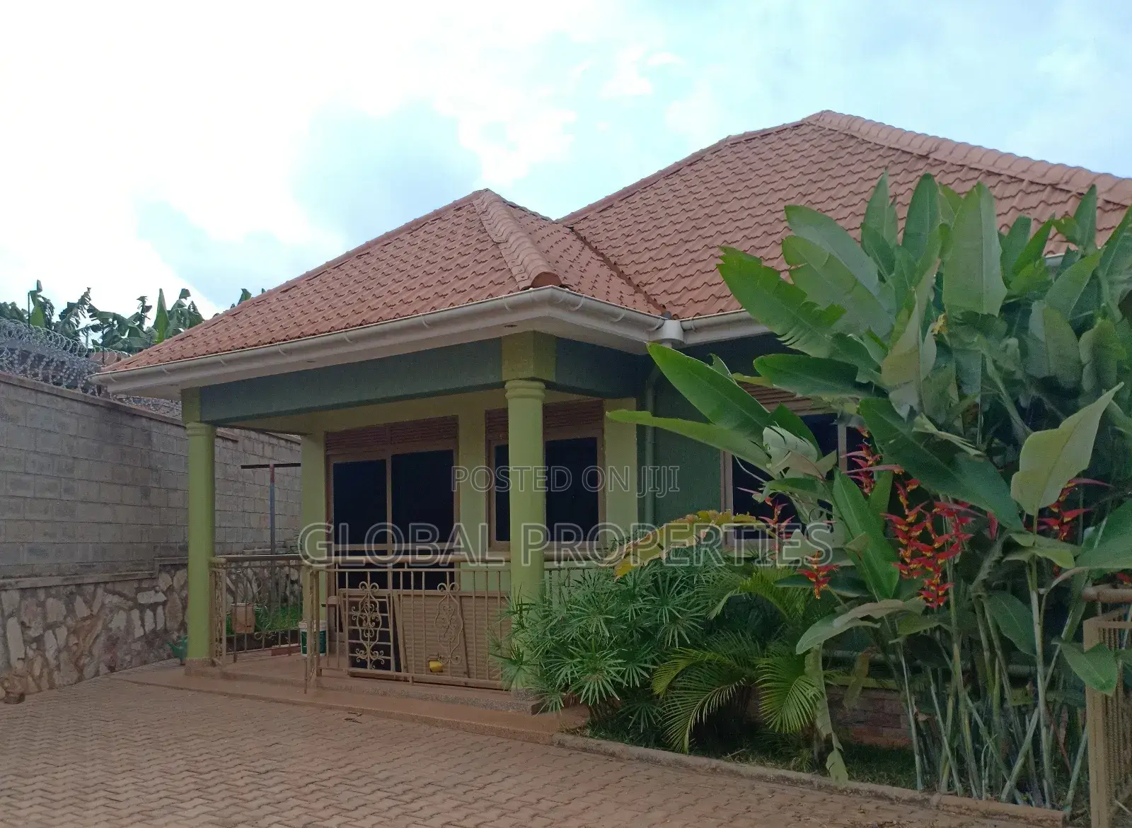 2bdrm Bungalow in Kyaliwajala Kira, Central Division for rent in Central Division