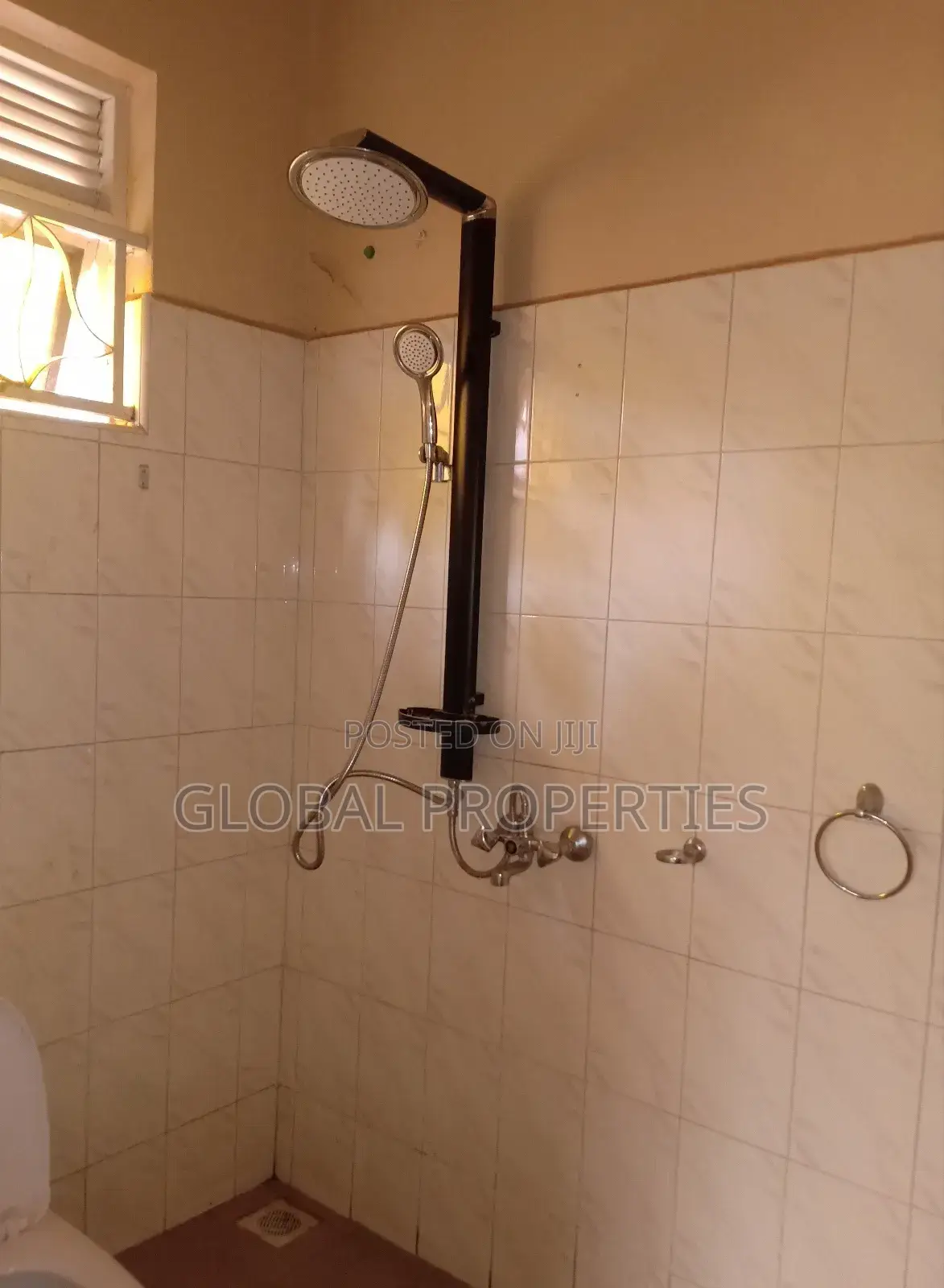 2bdrm Bungalow in Kyaliwajala Kira, Central Division for rent in Central Division