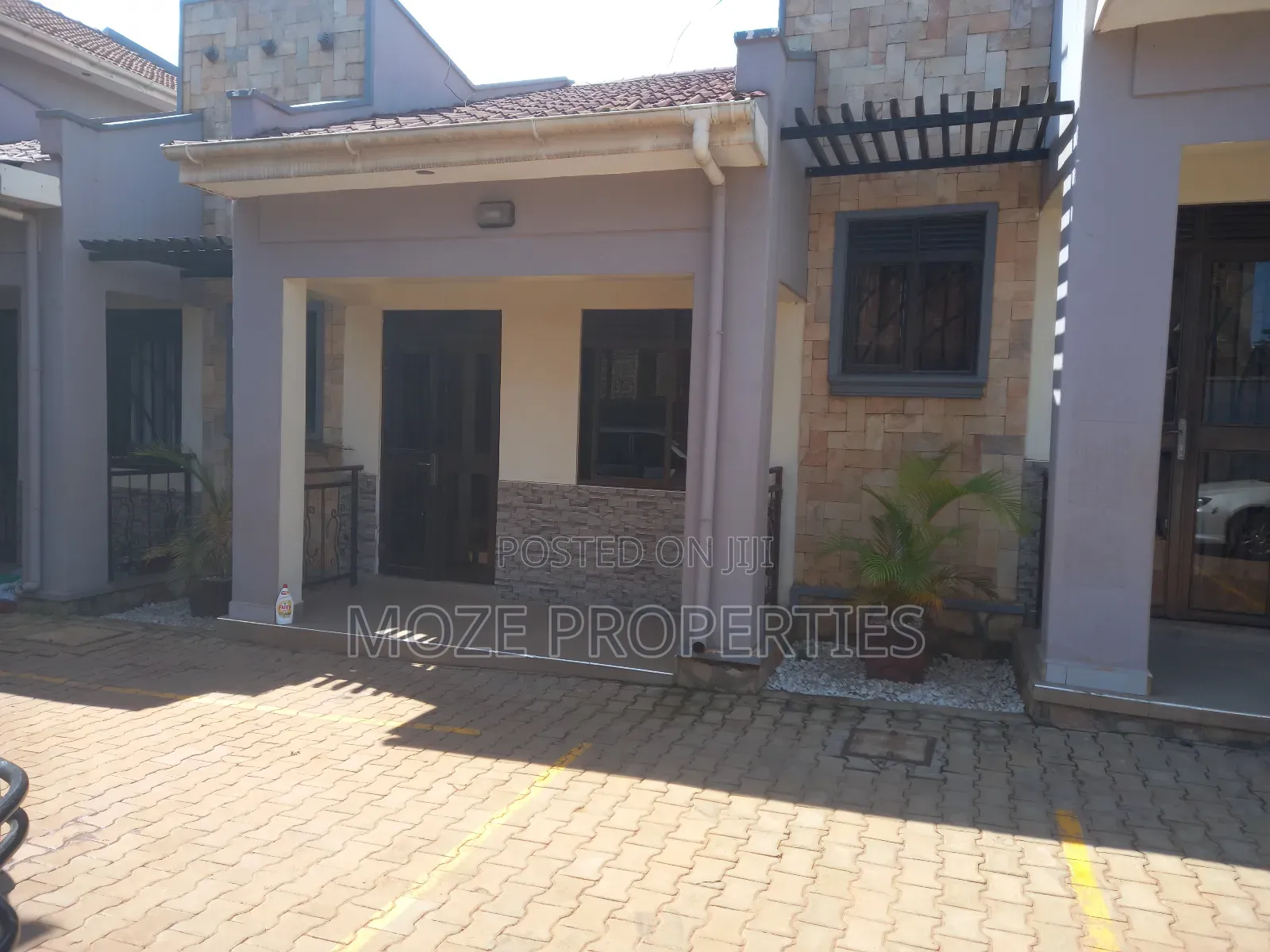 1bdrm Bungalow in Kyaliwajala, Central Division for rent in Central Division