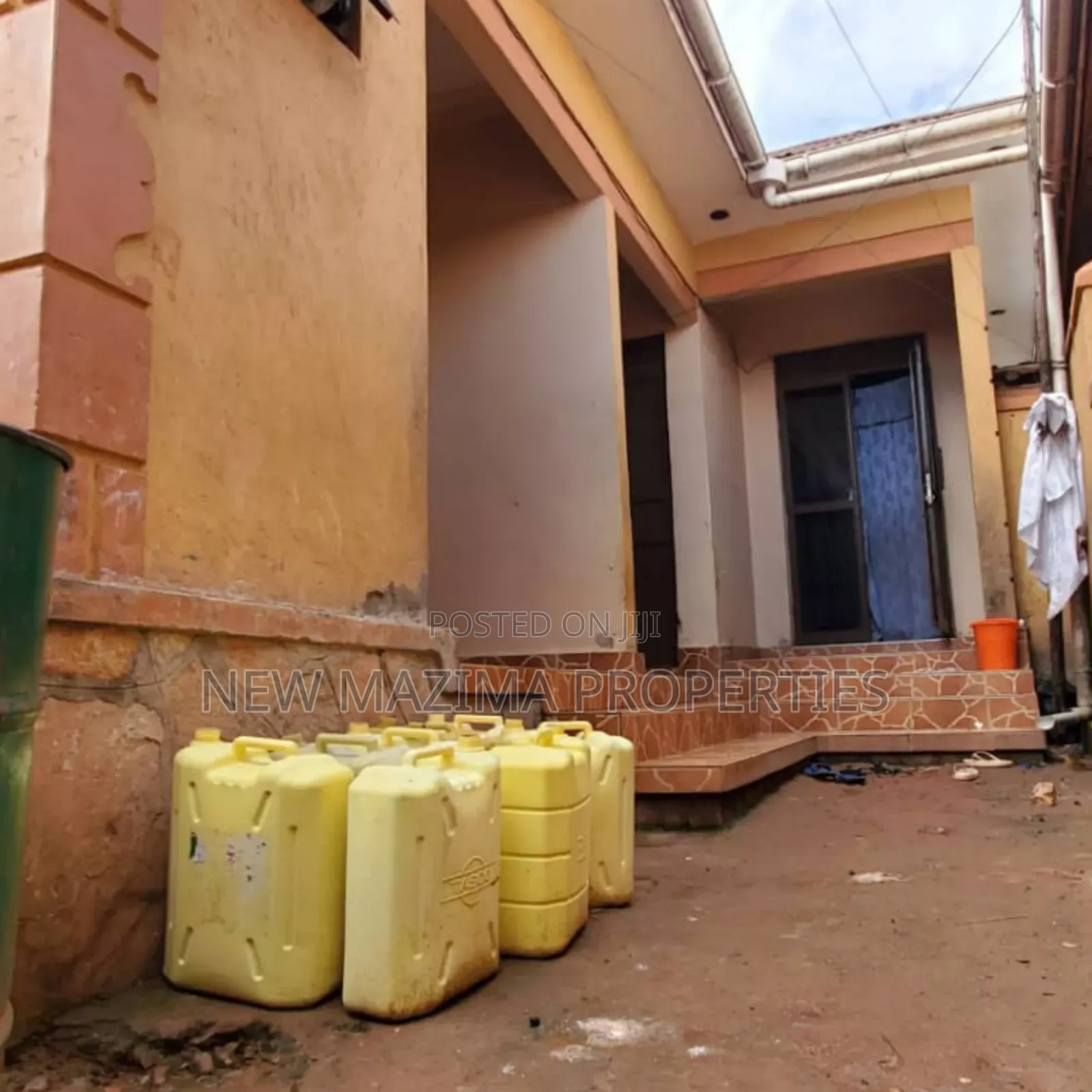 3bdrm House in Kawempe Kawanda, Central Division for sale in Central Division