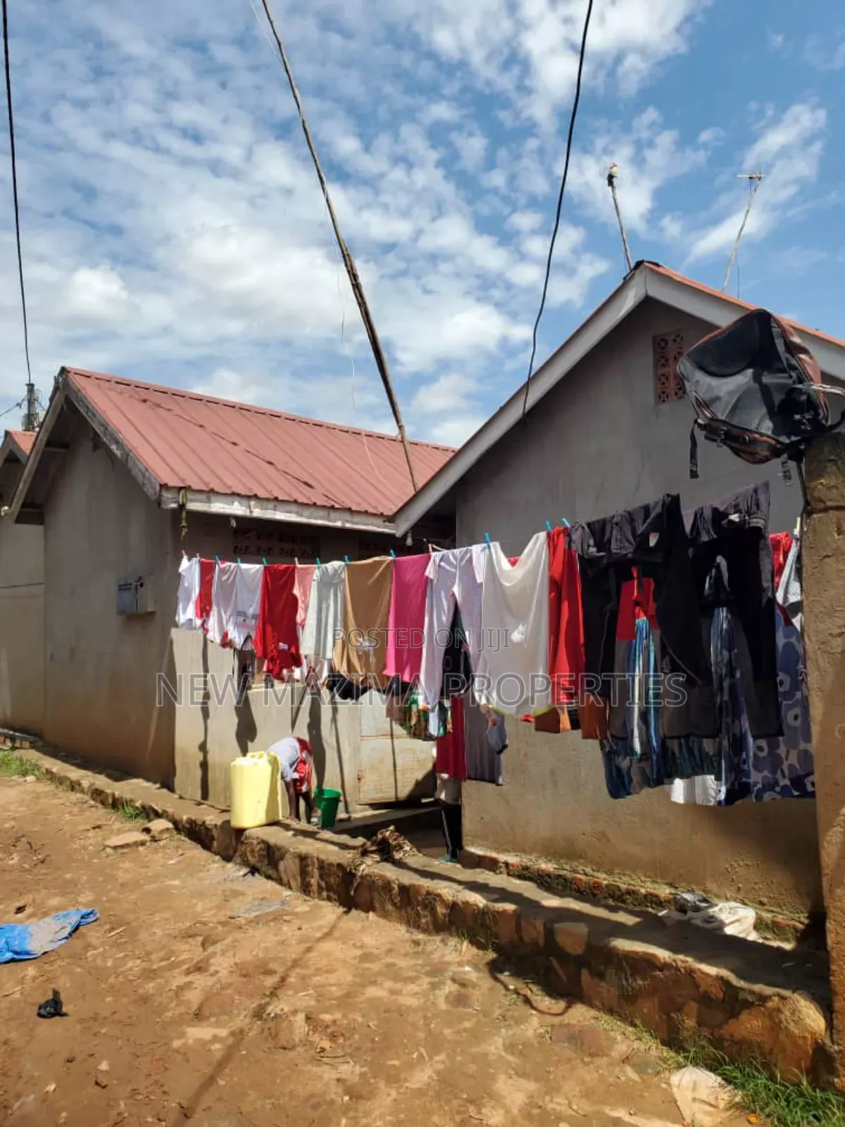8bdrm House in Kawempe Kawanda, Central Division for sale in Central Division