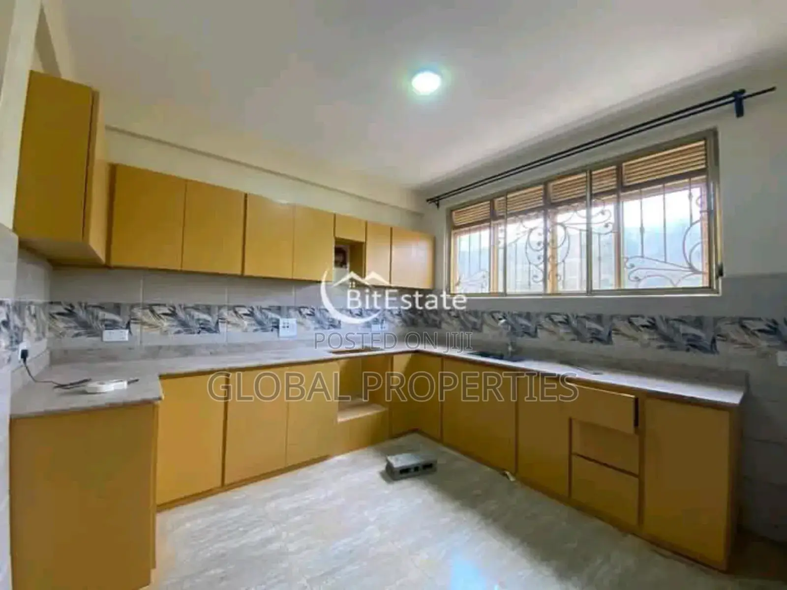 4bdrm Duplex in Najjera Buwate Rd, Central Division for rent in Central Division