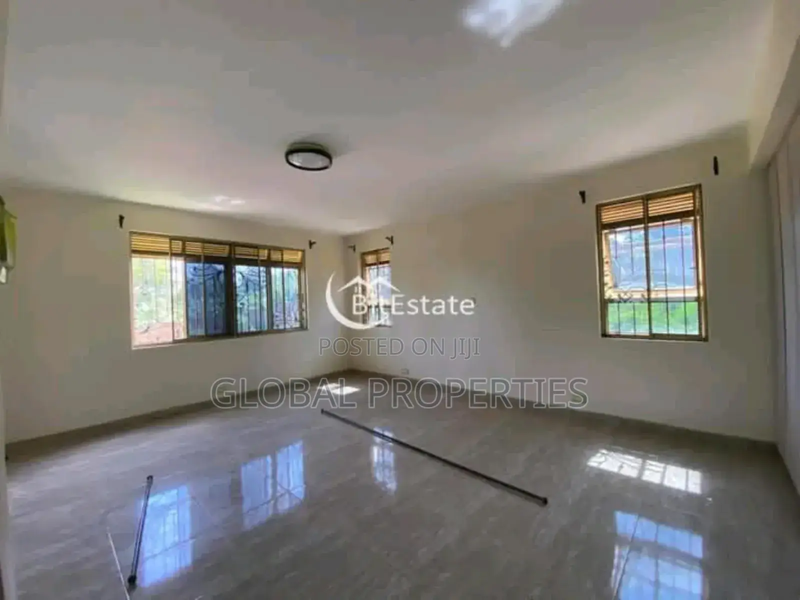 4bdrm Duplex in Najjera Buwate Rd, Central Division for rent in Central Division