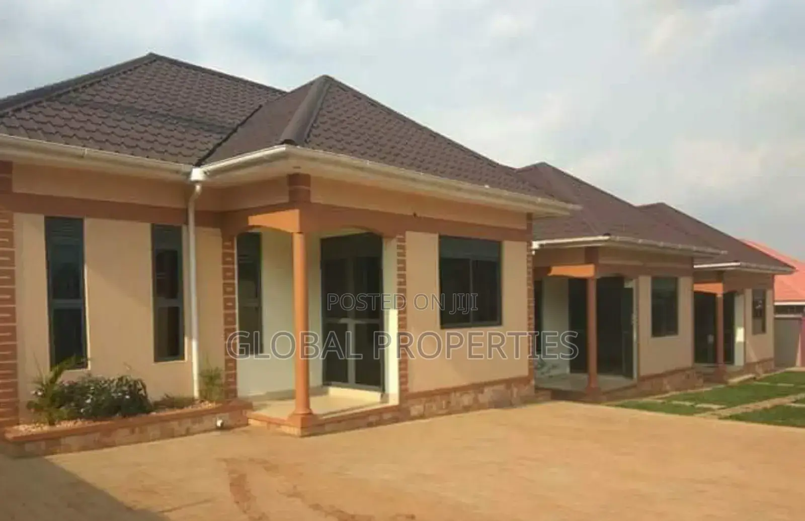 2bdrm Chalet in Nsawo Estate, Central Division for rent in Central Division
