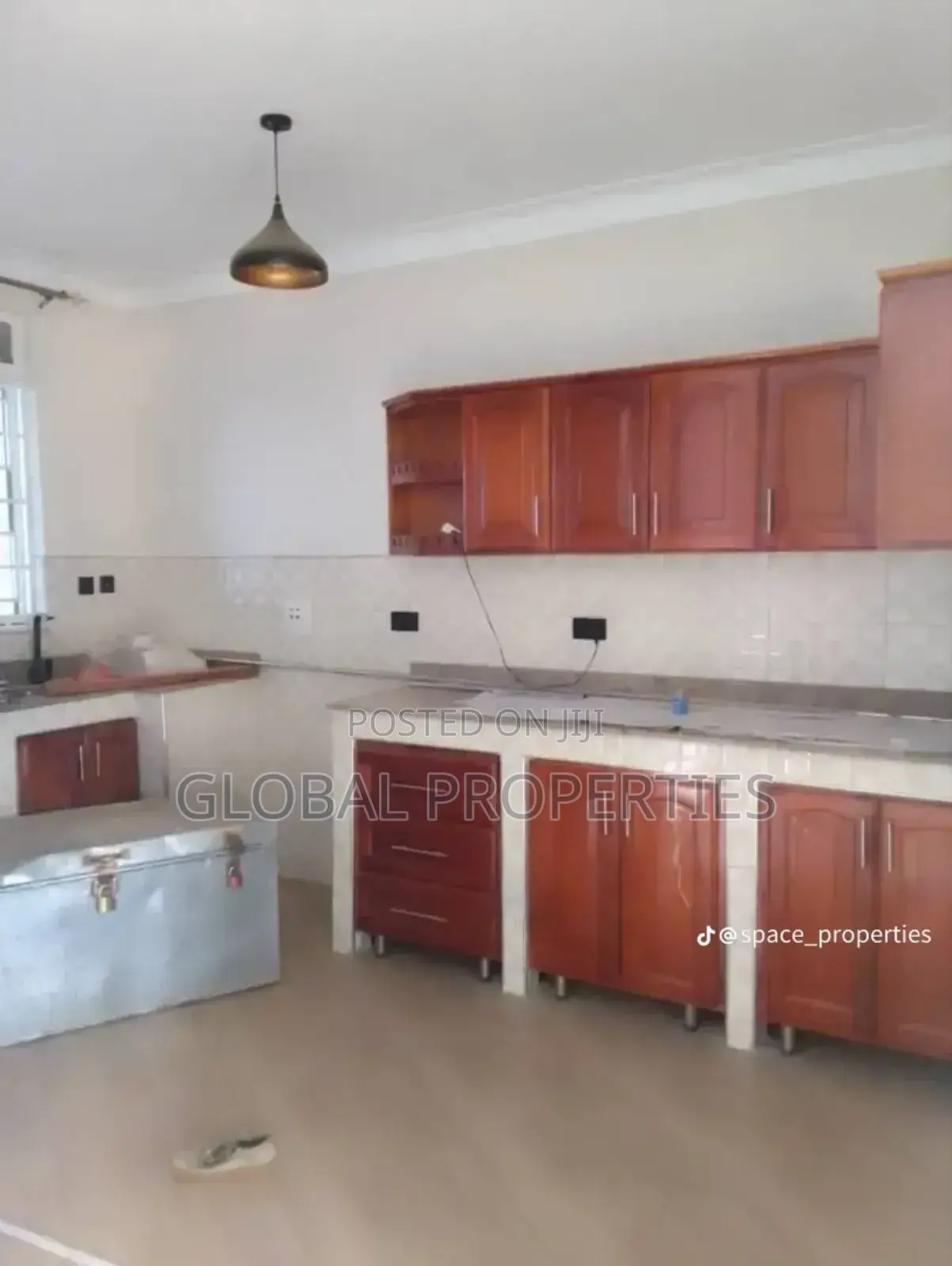 1bdrm Bungalow in Mbalwa, Central Division for rent in Central Division