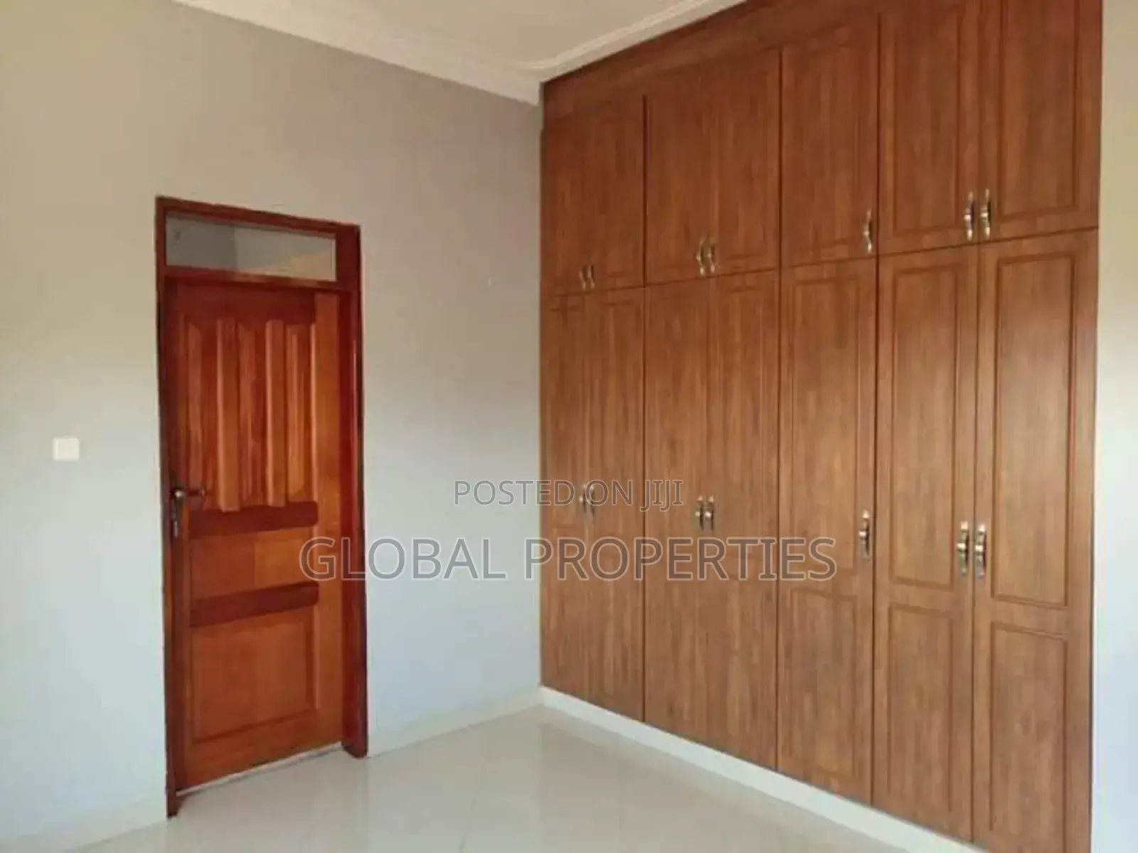 2bdrm Bungalow in Kyaliwajala Kireka, Central Division for rent in Central Division