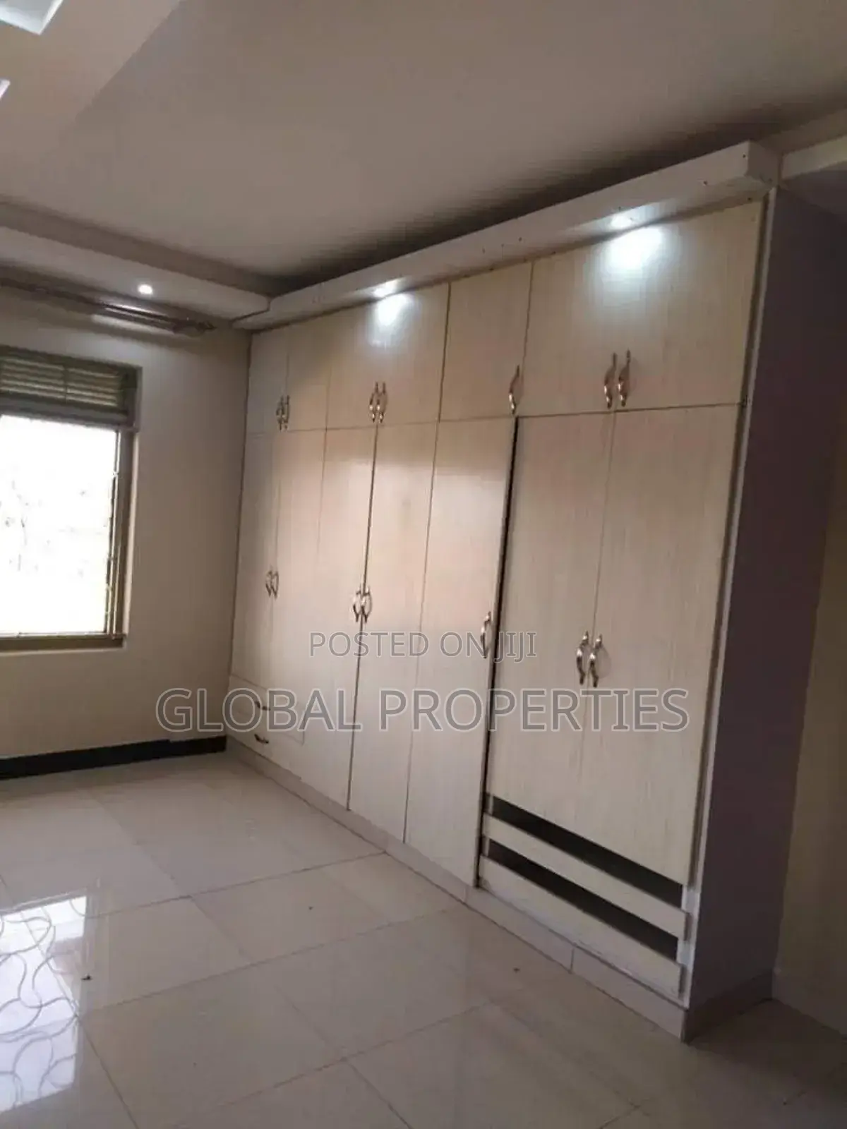 2bdrm Apartment in Kyaliwajala, Central Division for rent in Central Division