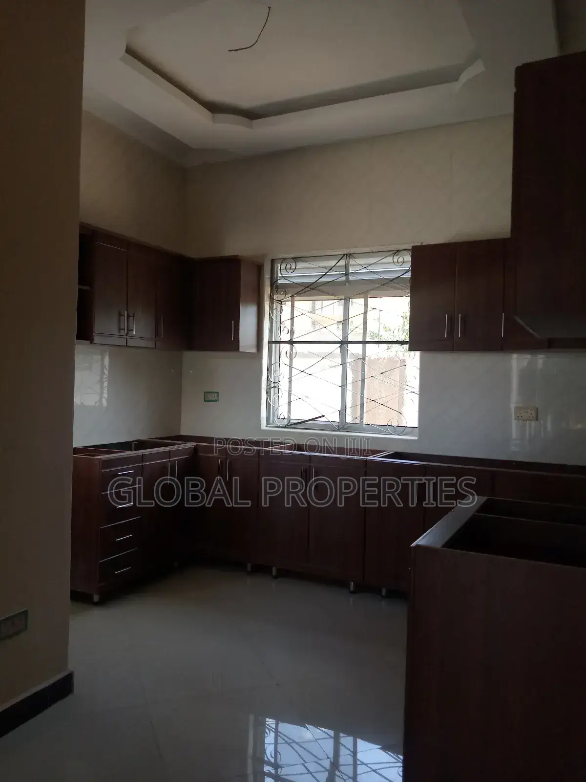 2bdrm Bungalow in Najjera Kungu Rd, Central Division for rent in Central Division