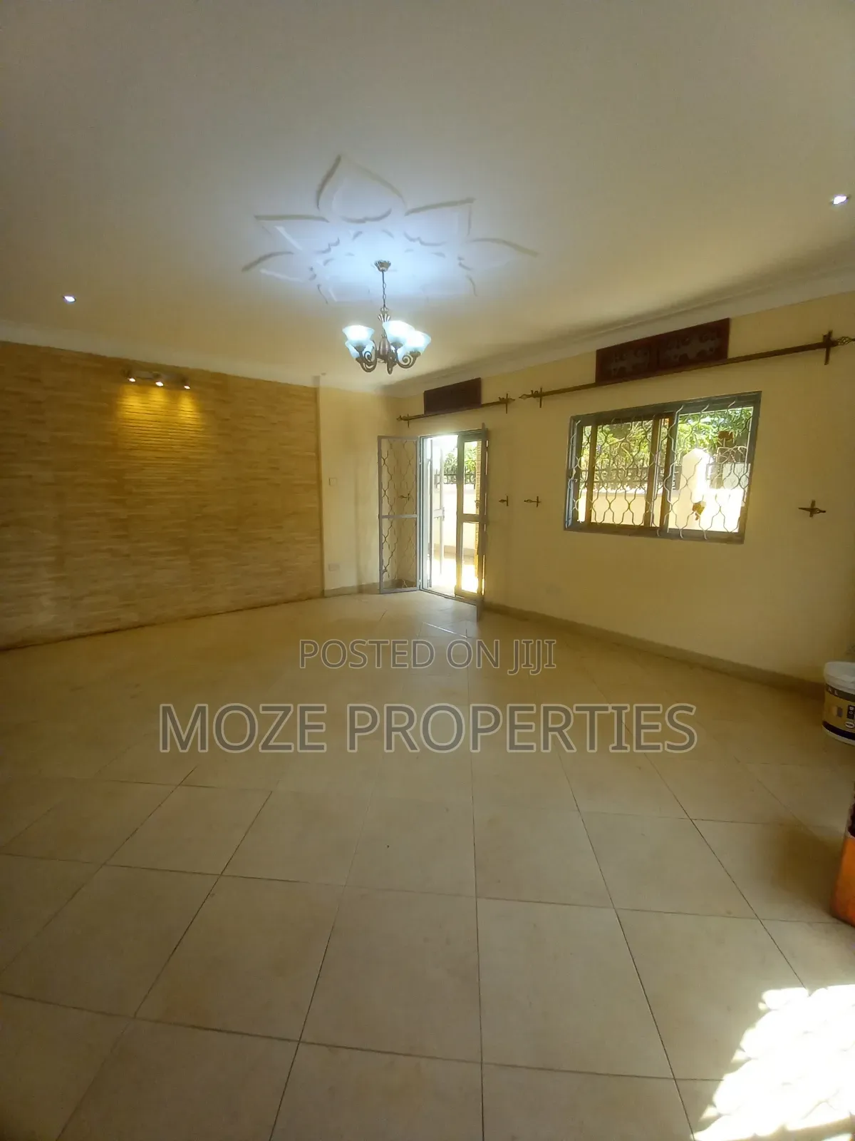 3bdrm Bungalow in Naalya Estate., Central Division for rent in Central Division