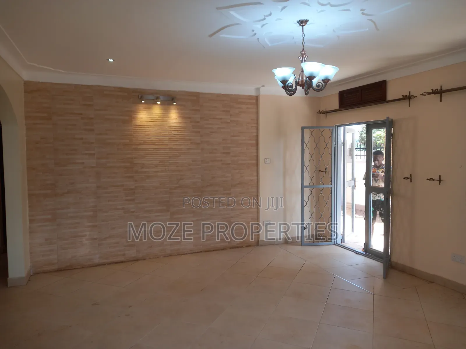 3bdrm Bungalow in Naalya Estate., Central Division for rent in Central Division
