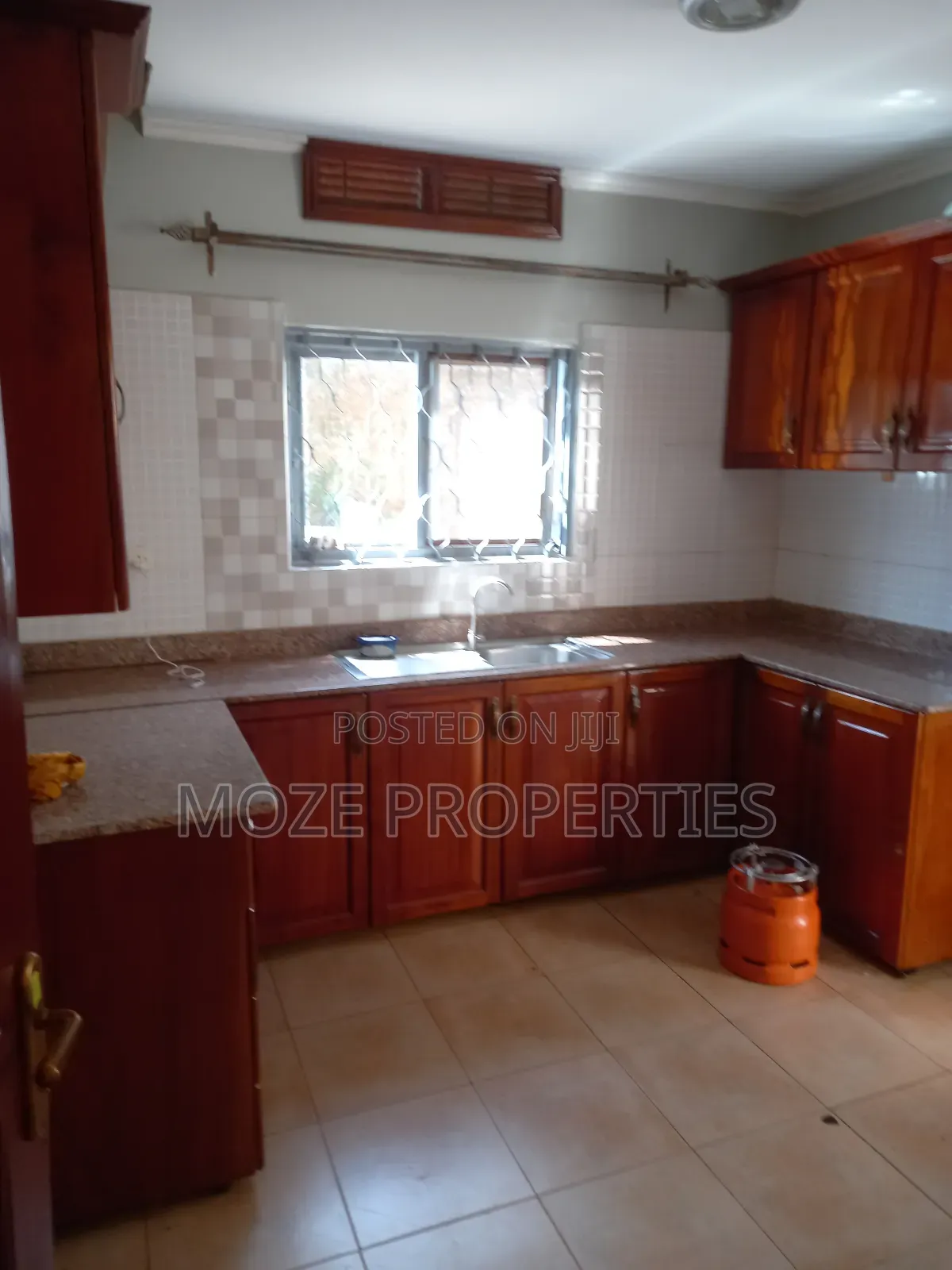 3bdrm Bungalow in Naalya Estate., Central Division for rent in Central Division