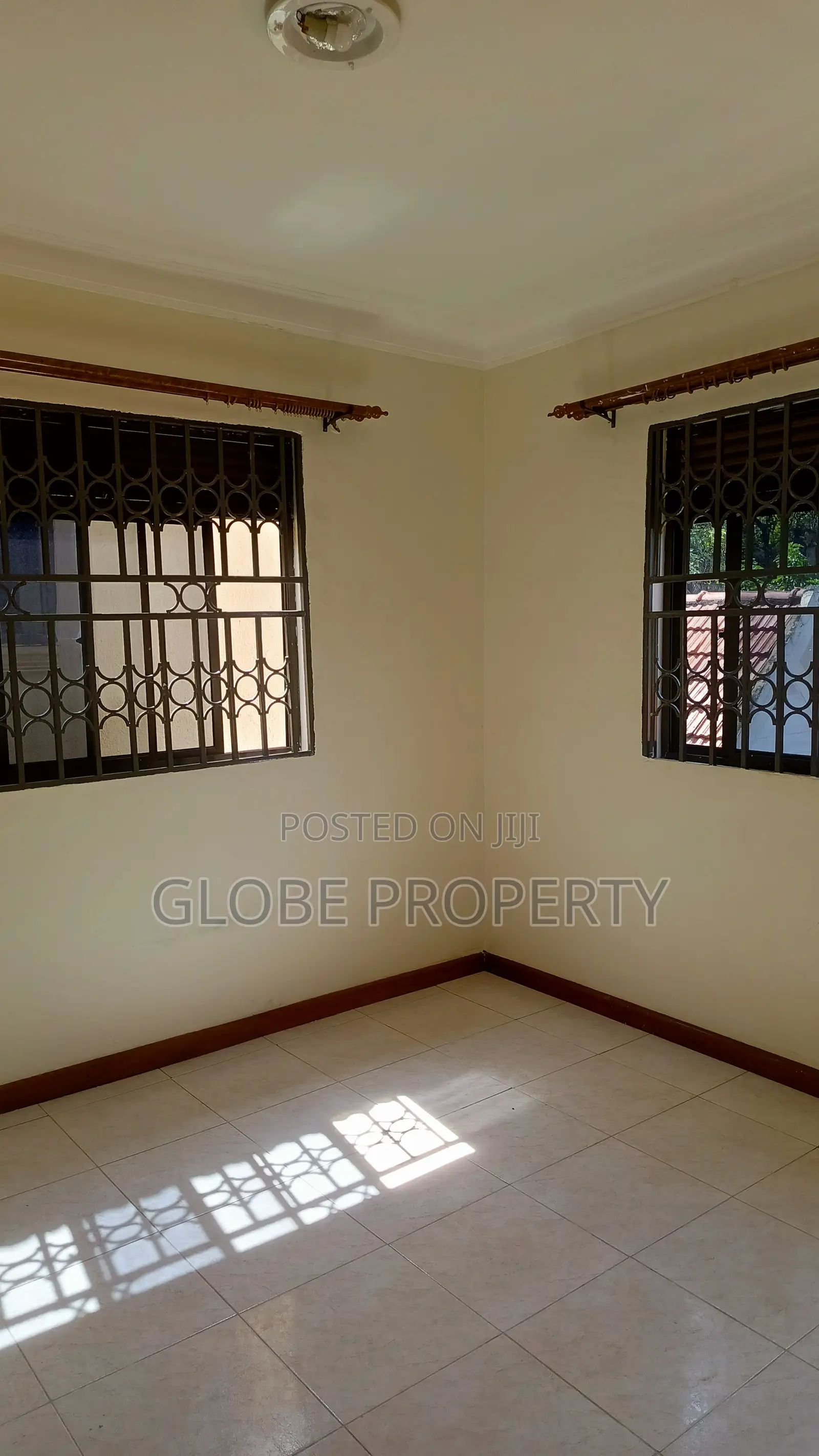 4bdrm Bungalow in Bukoto Near Oryx, Central Division for rent in Central Division