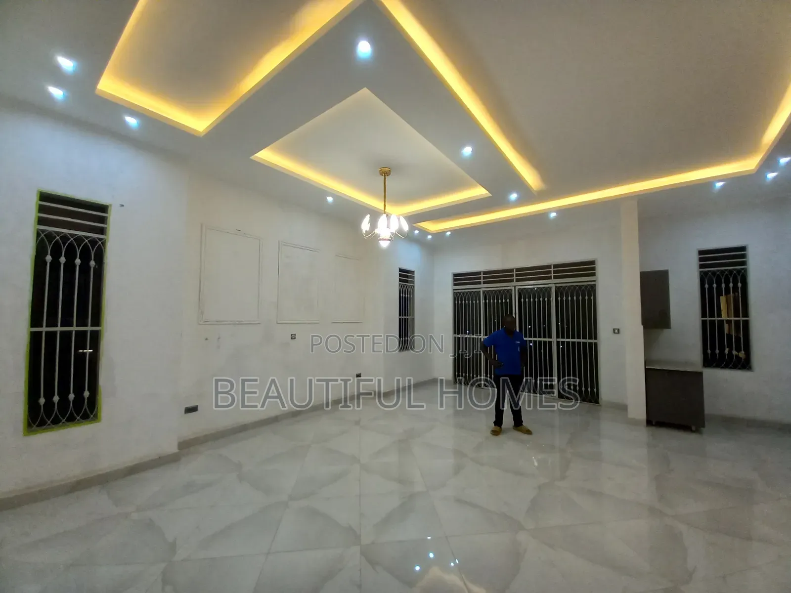Furnished 5bdrm Mansion in Kira for sale in Kira