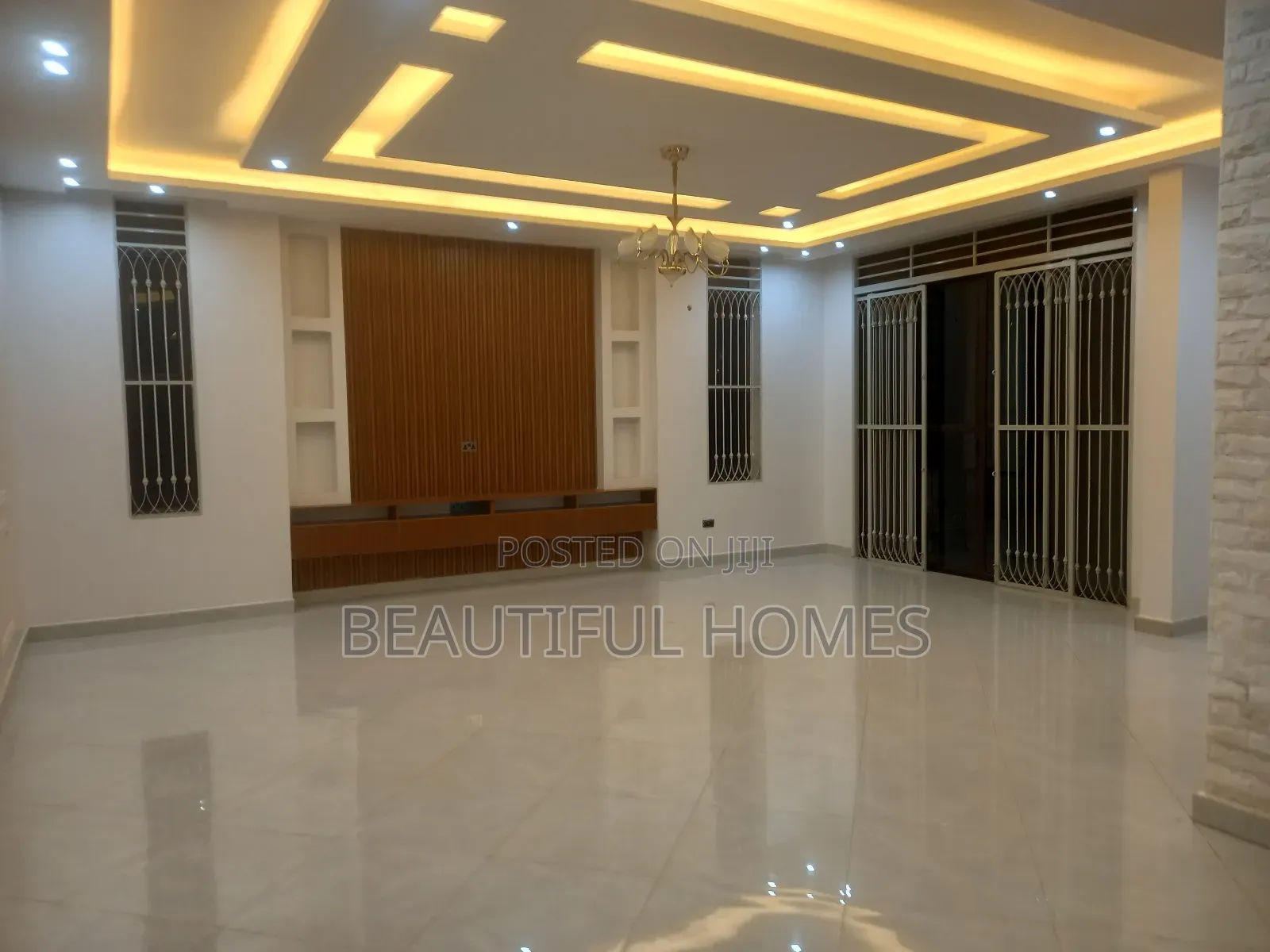Furnished 5bdrm Mansion in Kira for sale in Kira