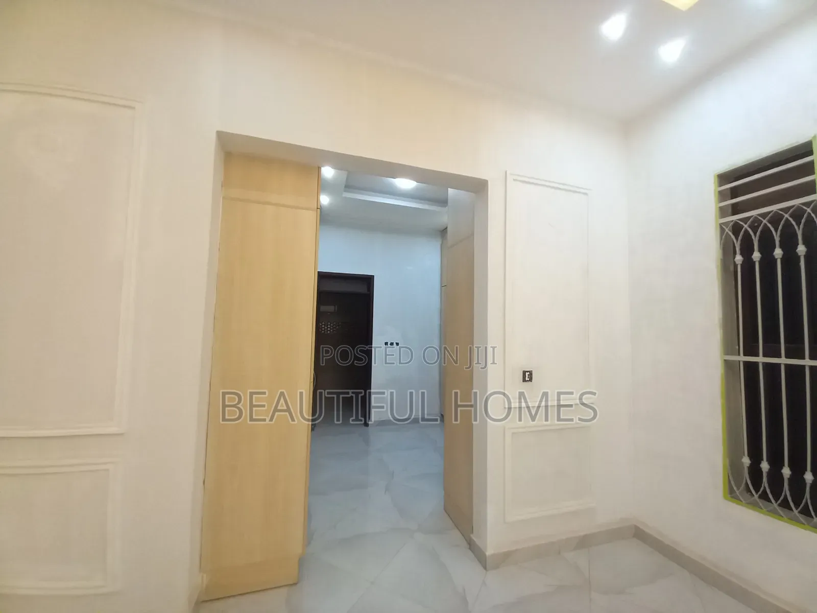 Furnished 5bdrm Duplex in Kira, Central Division for sale in Central Division