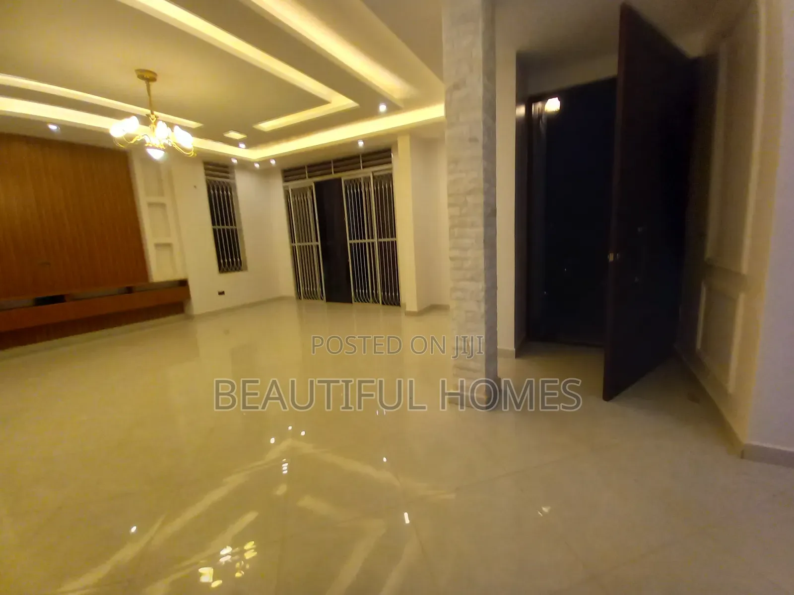 Furnished 5bdrm Duplex in Kira Rich Estate for sale in Kira