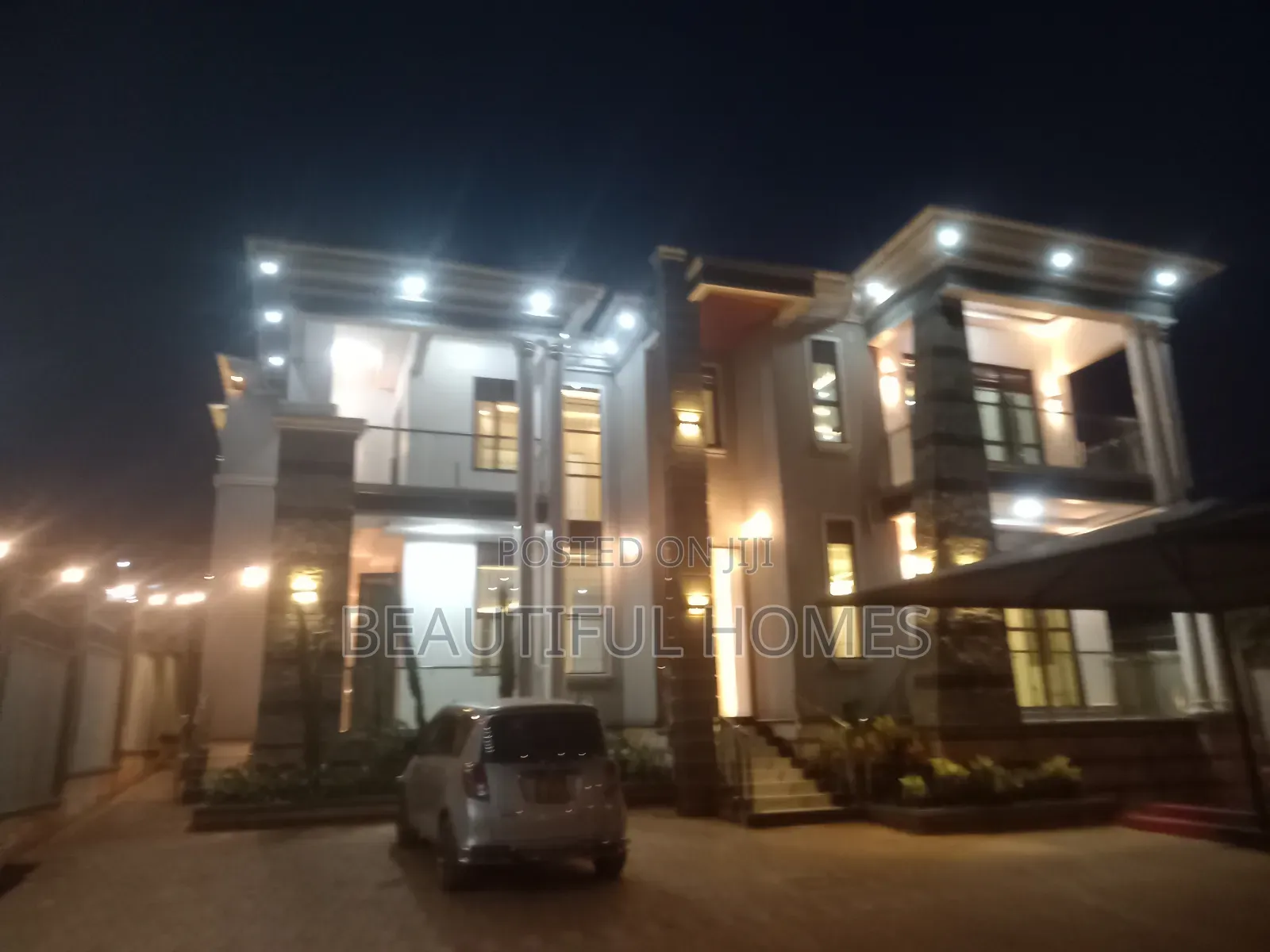 Furnished 5bdrm Duplex in Kira Rich Estate for sale in Kira