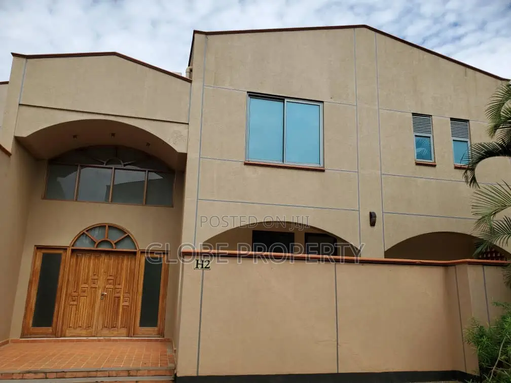 4bdrm Maisonette in Lugogo Bypass, Central Division for rent in Central Division