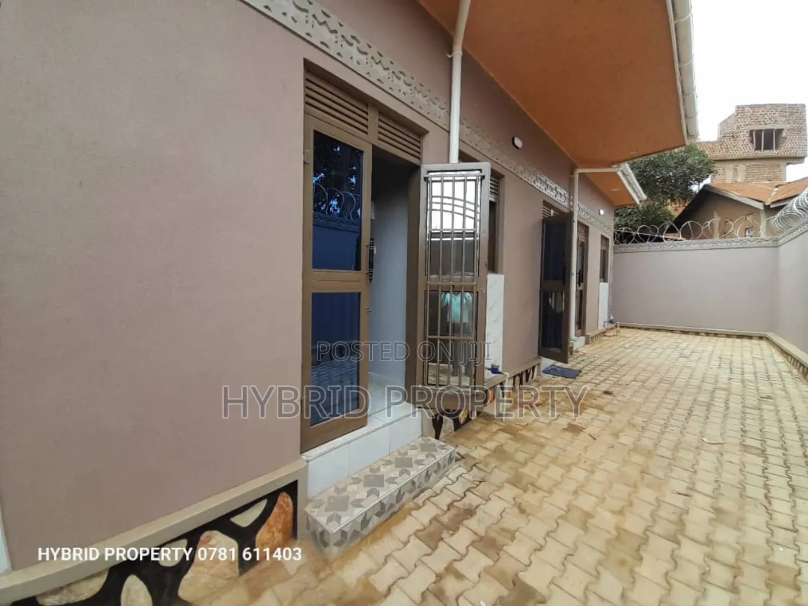 3bdrm Apartment in Kasubi~Kawaala Along, Rubaga for sale in Rubaga