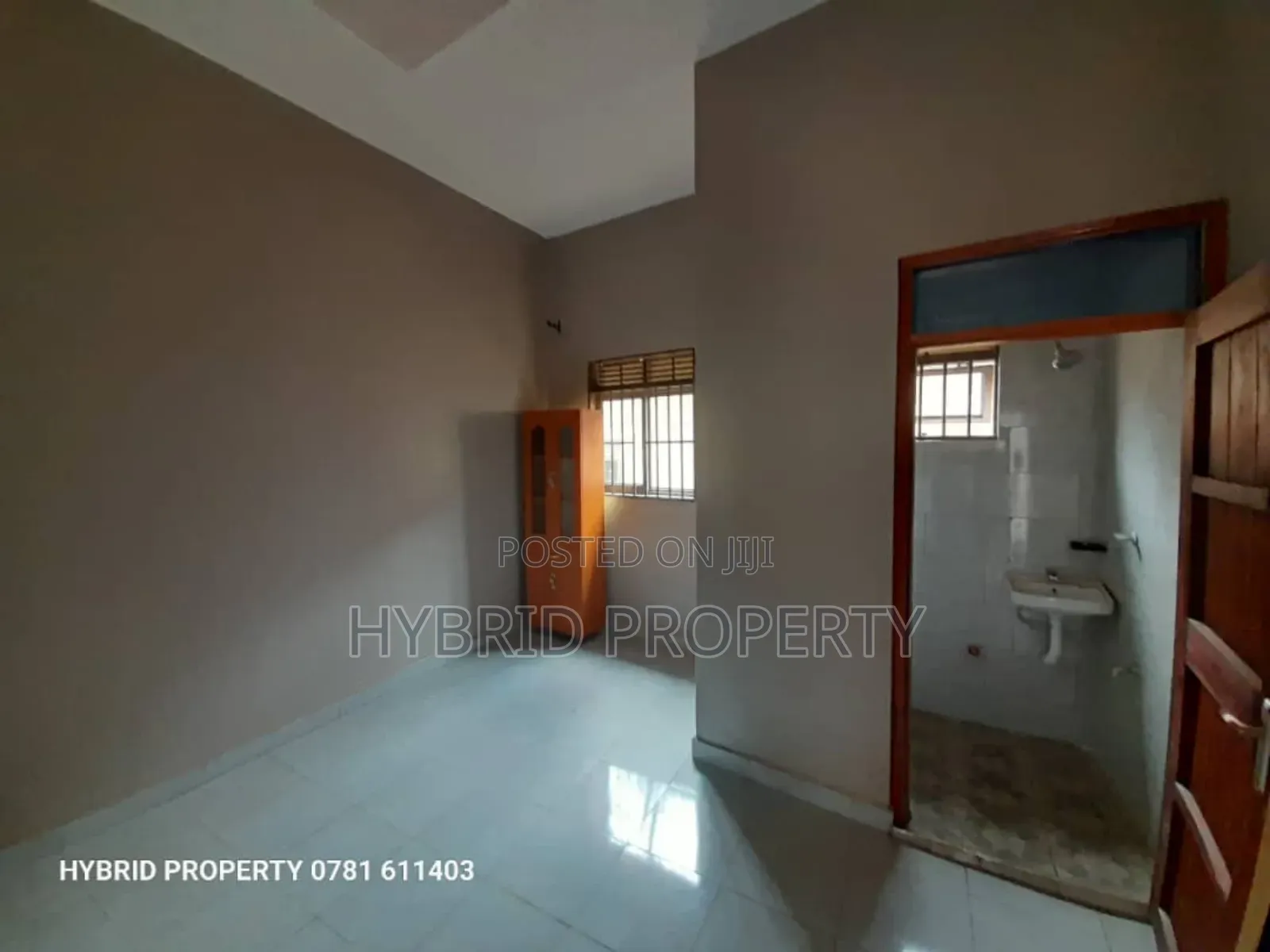 3bdrm Apartment in Kasubi~Kawaala Along, Rubaga for sale in Rubaga