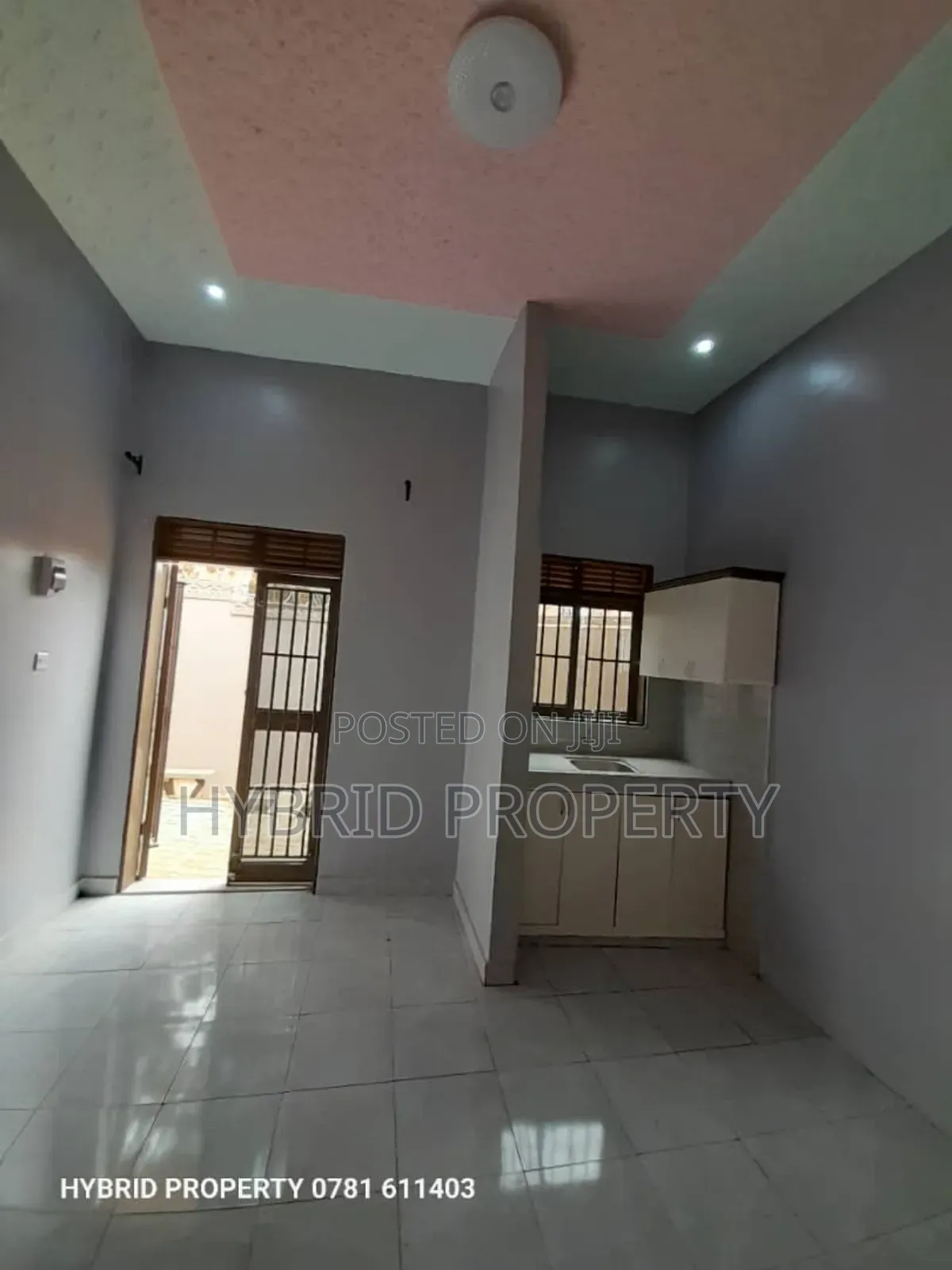 3bdrm Apartment in Kasubi~Kawaala Along, Rubaga for sale in Rubaga