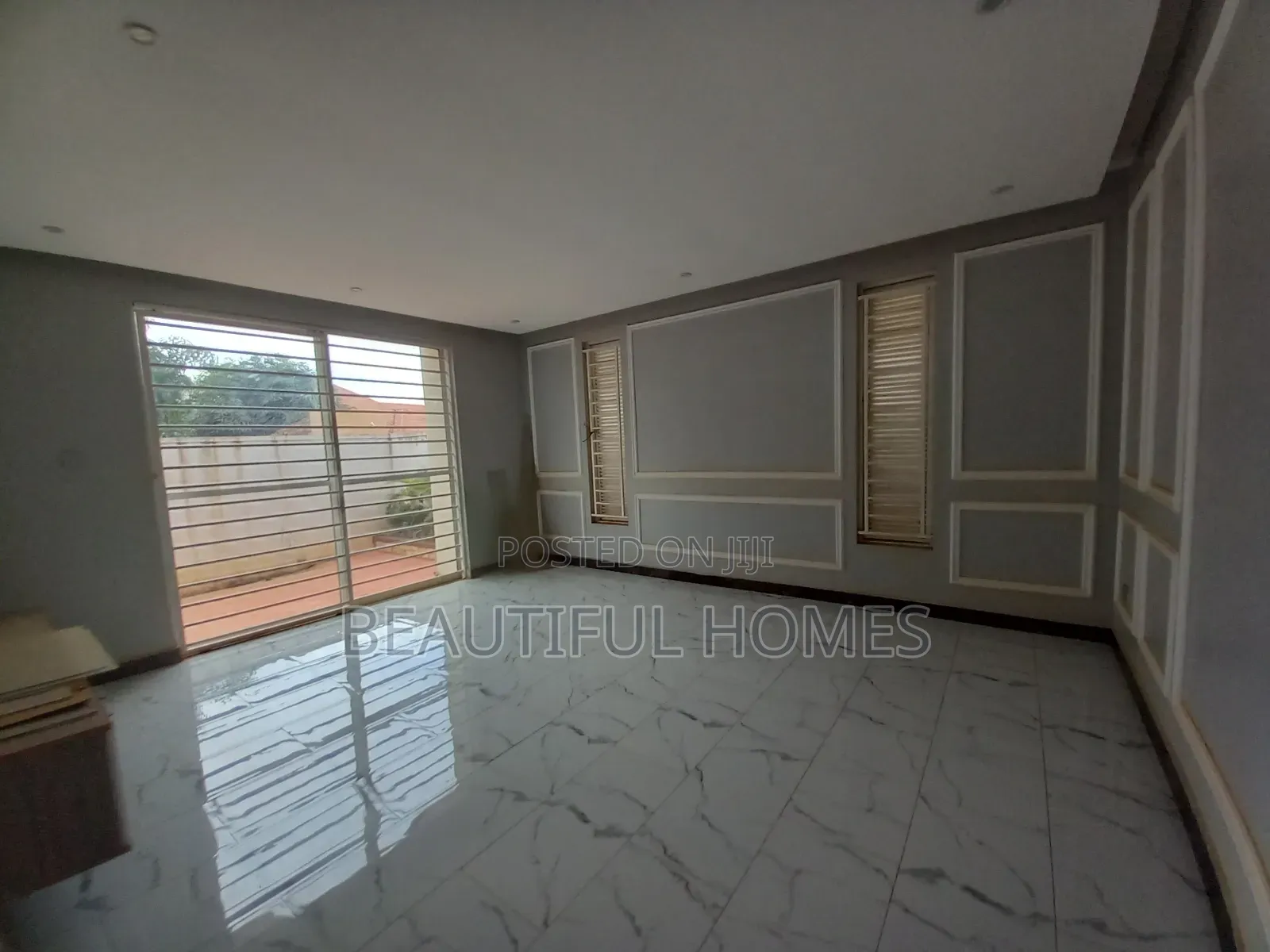 Furnished 4bdrm Duplex in Kira for sale in Kira