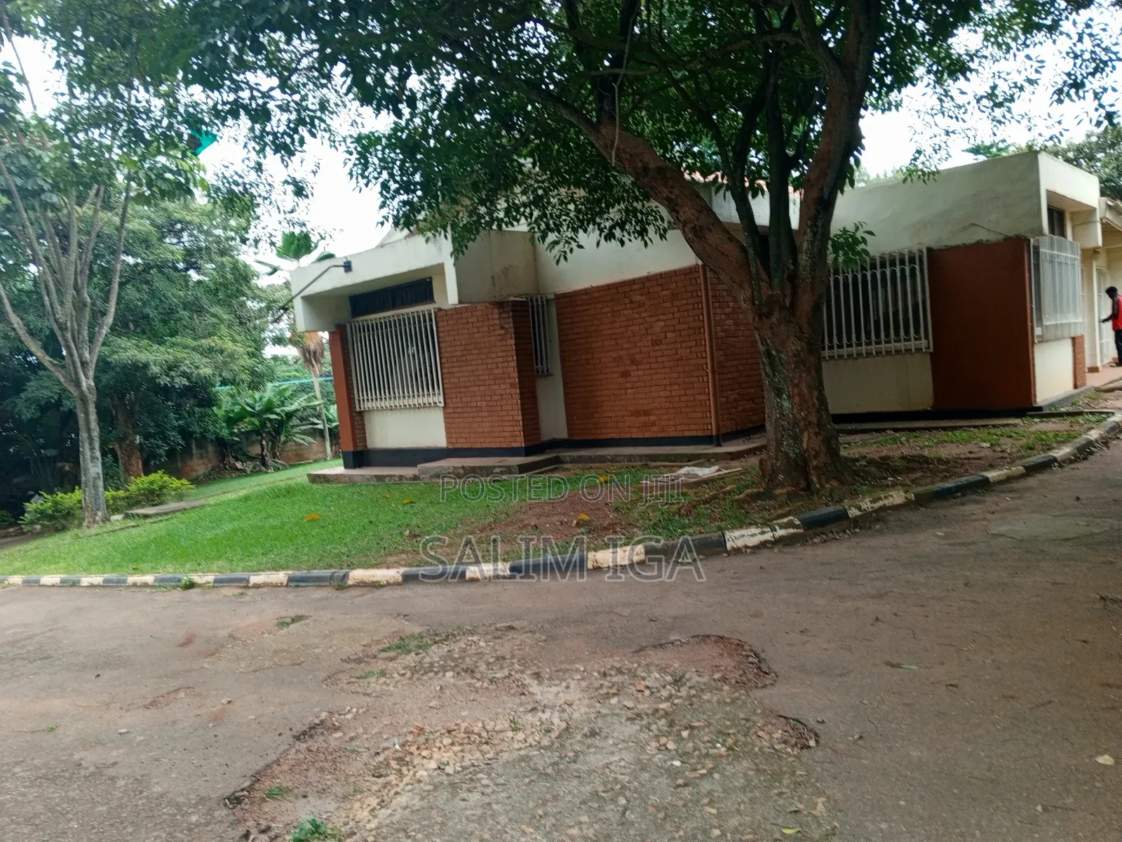 4bdrm Bungalow in Kololo Property, Central Division for rent in Central Division