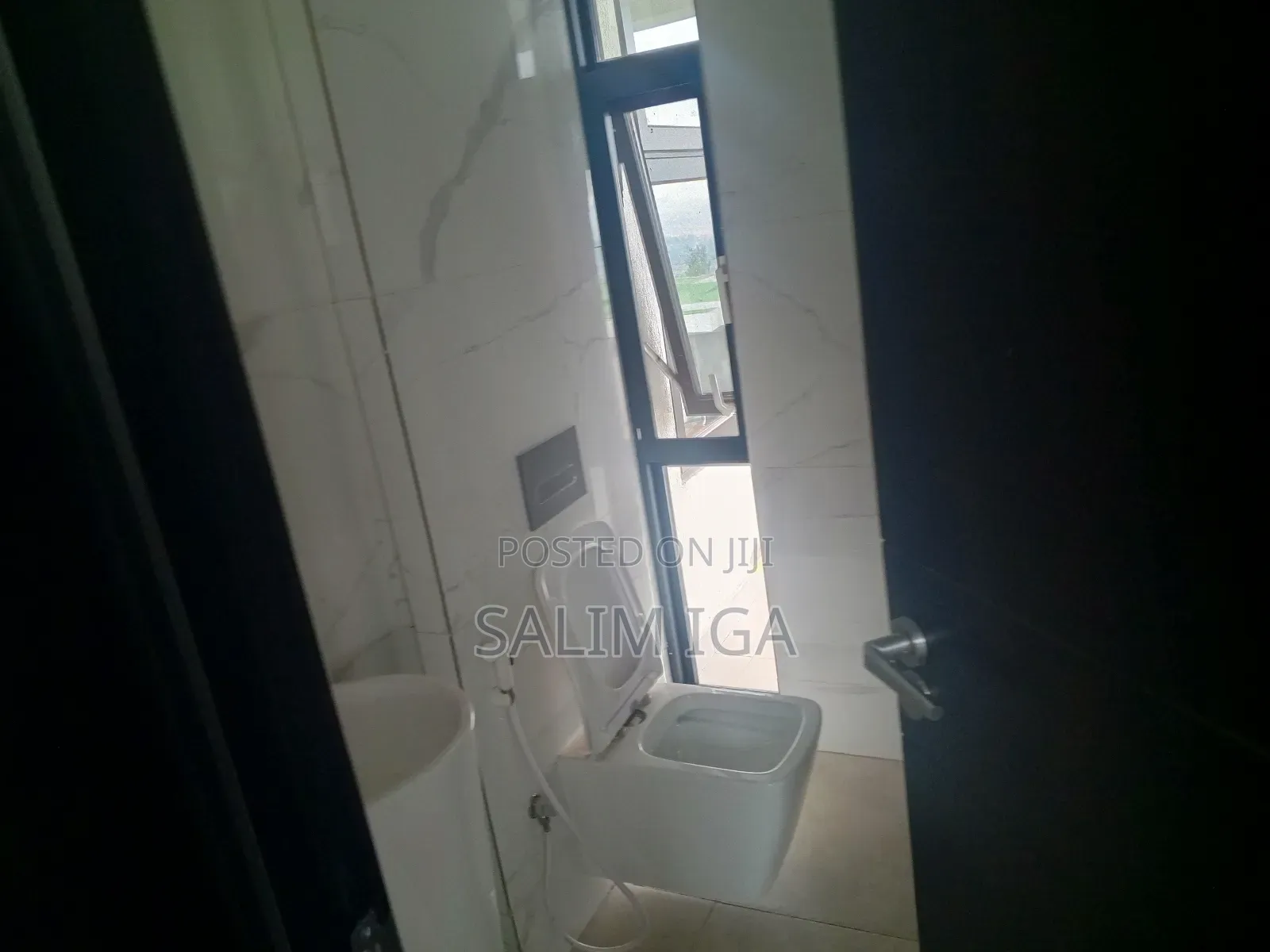 Furnished 4bdrm Townhouse / Terrace for rent in Central Division