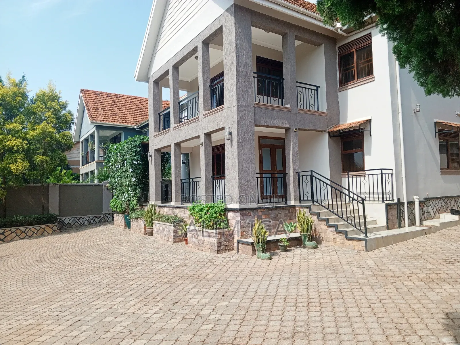5bdrm Duplex in Kololo Property, Central Division for rent in Central Division
