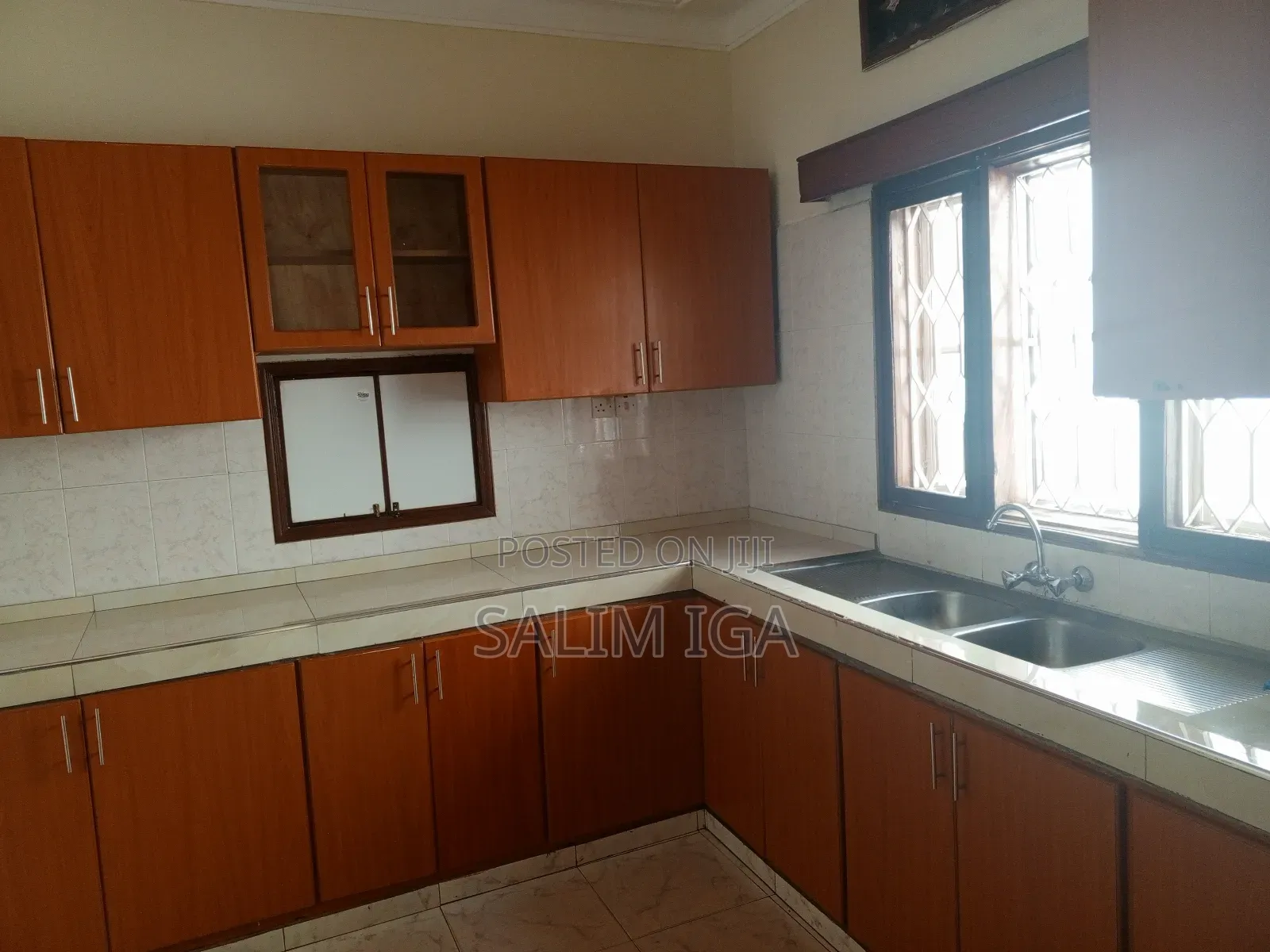 3bdrm Bungalow in Kololo Property, Central Division for rent in Central Division