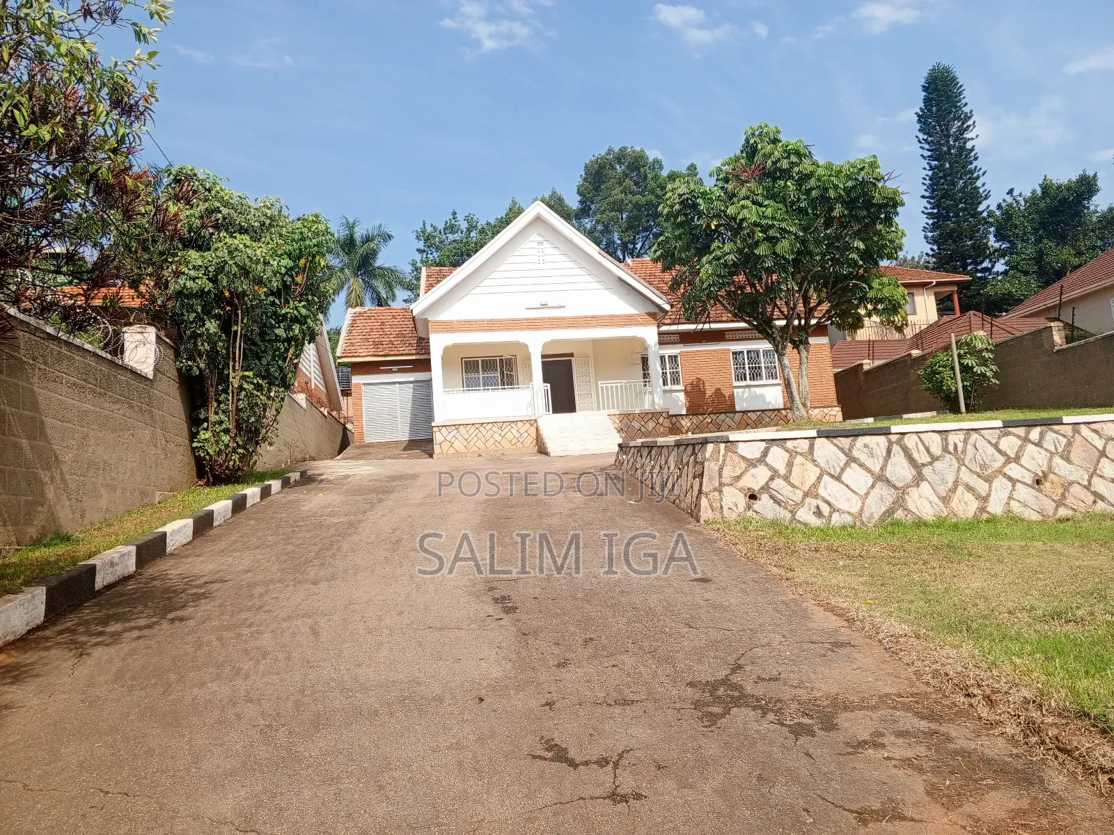 3bdrm Bungalow in Kololo Property, Central Division for rent in Central Division