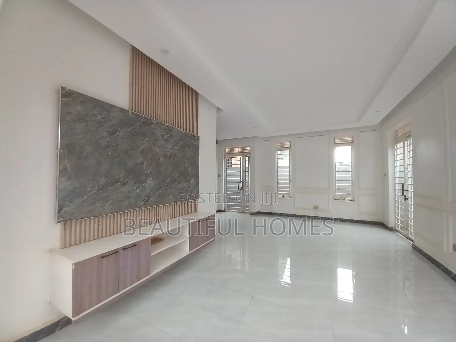 Furnished 4bdrm Duplex in Kira for sale in Kira