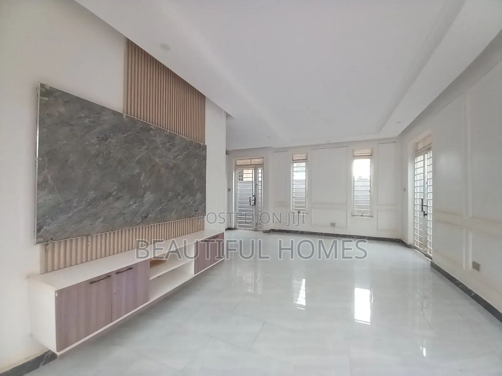 Furnished 4bdrm Duplex in Kira for sale in Kira
