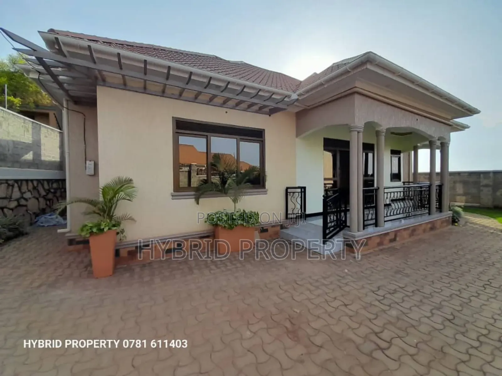 3bdrm House in Nansana Along Hoima for sale in Wakiso / Wakiso