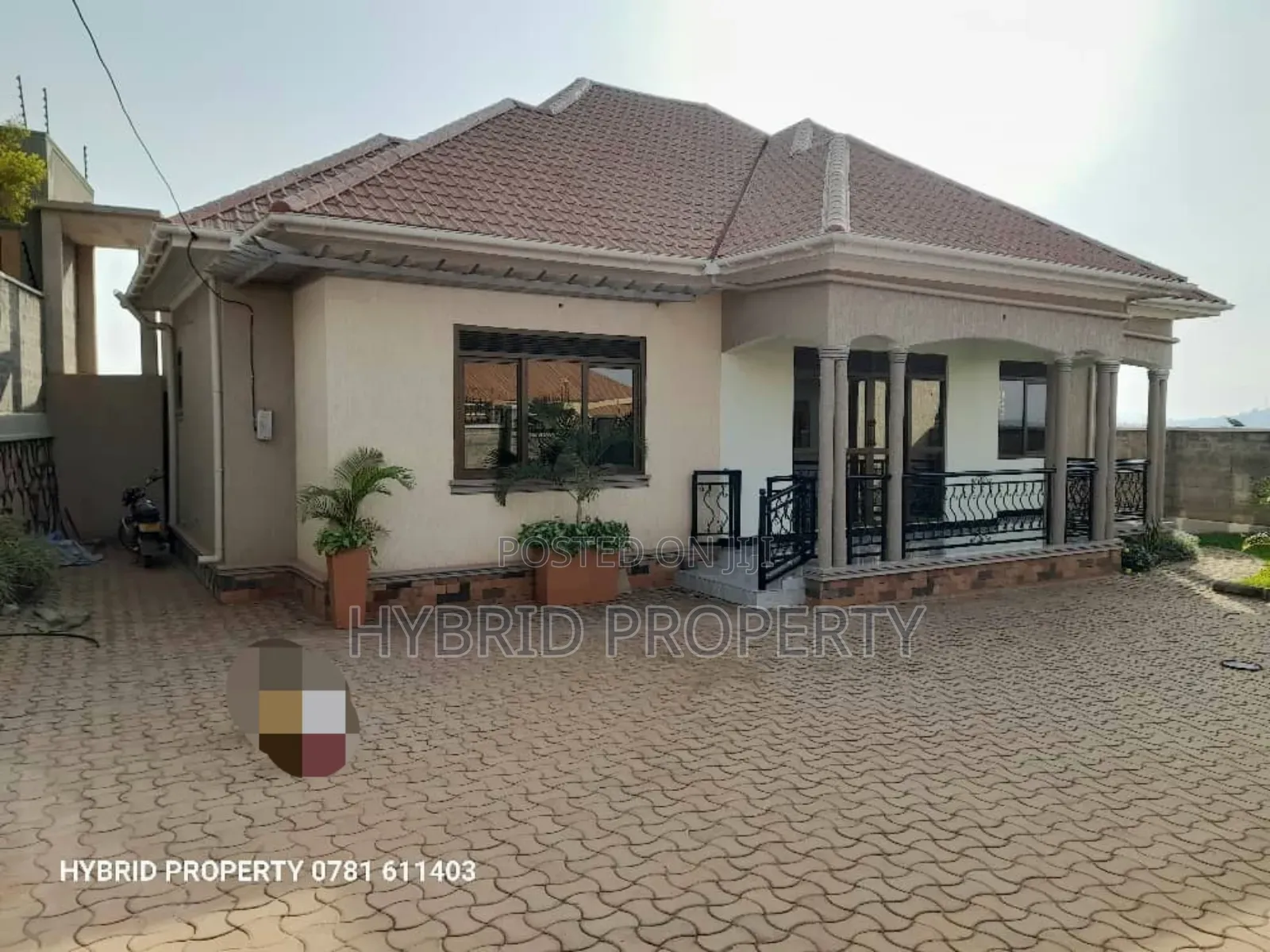 3bdrm House in Nansana Along Hoima for sale in Wakiso / Wakiso