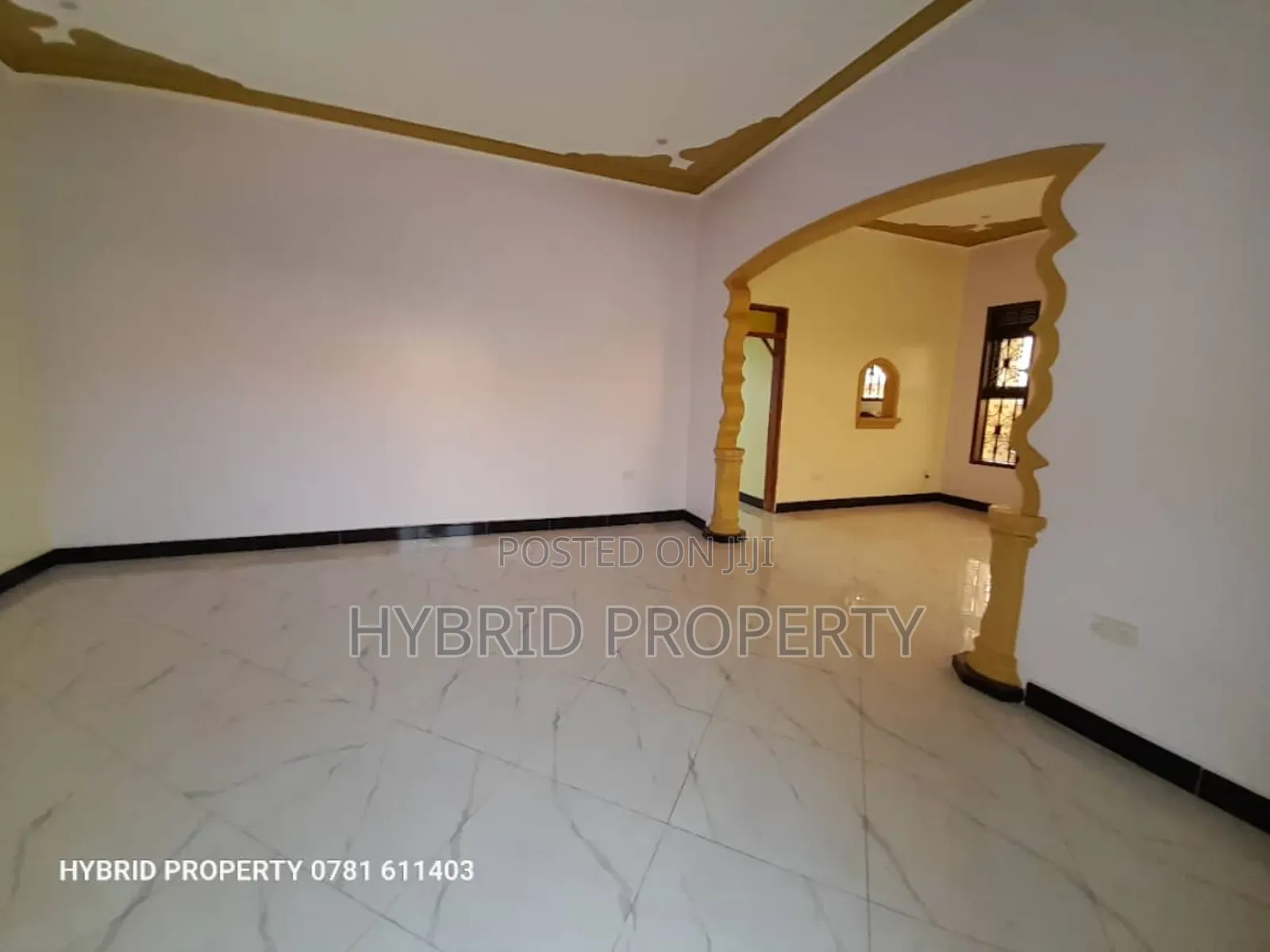 3bdrm House in Nansana Along Hoima for sale in Wakiso / Wakiso