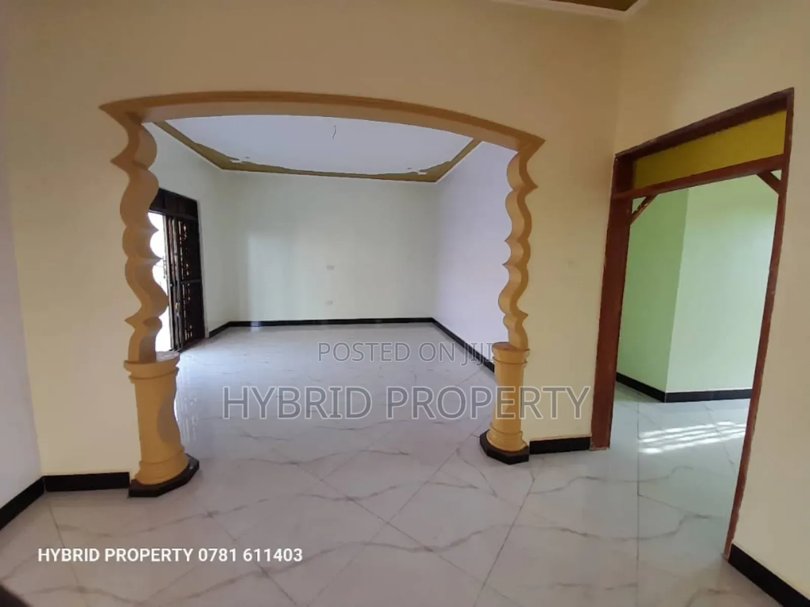 3bdrm House in Nansana Along Hoima for sale in Wakiso / Wakiso