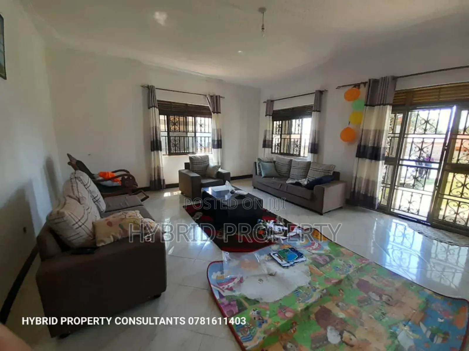 4bdrm House in Wakiso~Namusera Town for sale in Wakiso / Wakiso