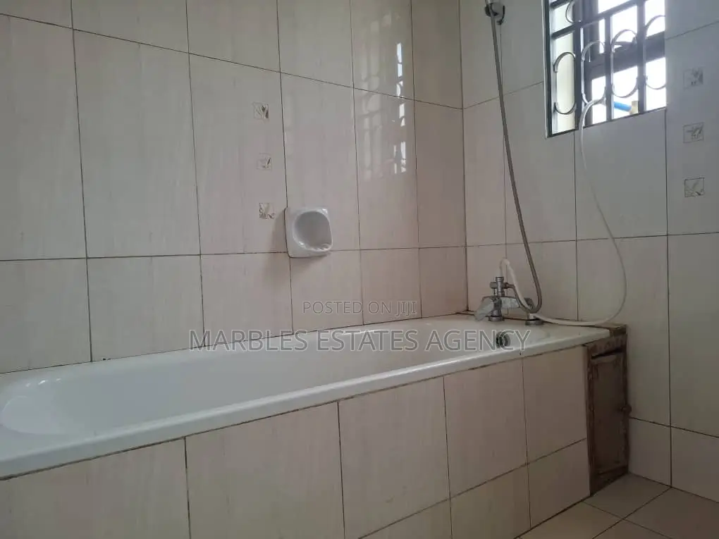 3bdrm Condo in Naalya Estate, Central Division for sale in Central Division
