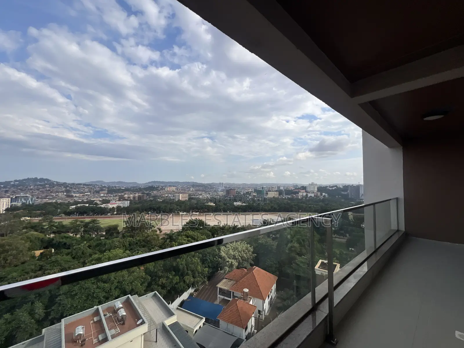 4bdrm Condo in Kololo, Central Division for sale in Central Division