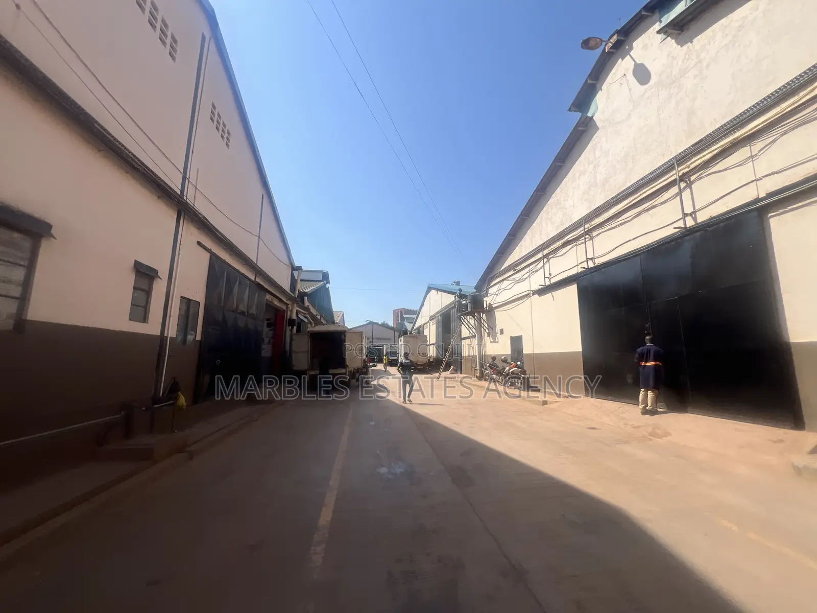 Warehouse for Rent in Bugolobi Industrial Area 560 SQMS in Central Division