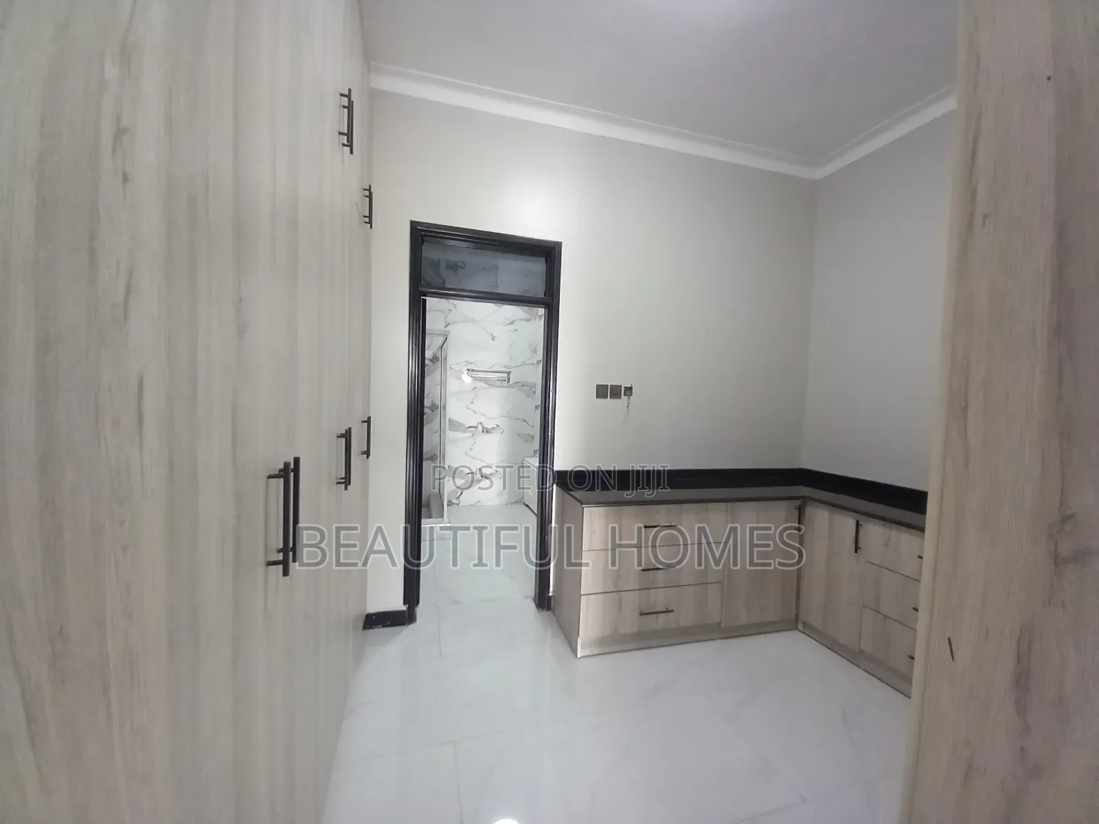 Furnished 7bdrm House in Kyanja Hill, Central Division for sale in Central Division
