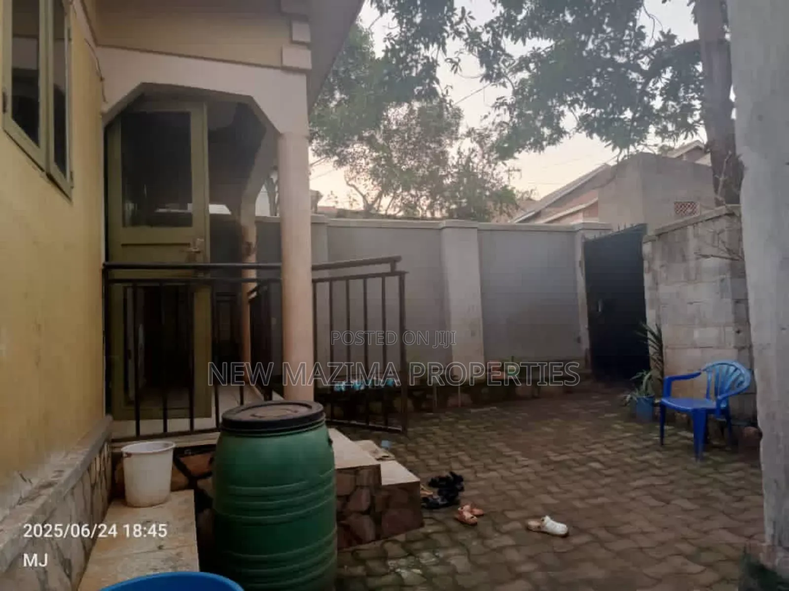 2bdrm House in Bulenga Town, Central Division for sale in Central Division
