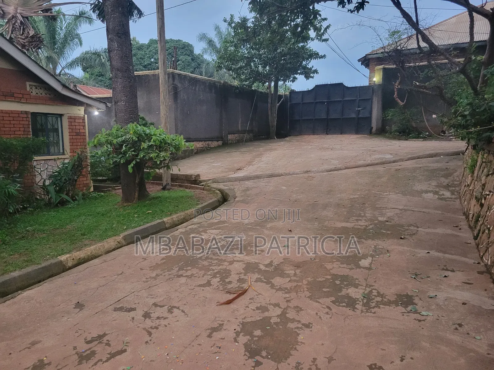 3bdrm House in Lugoba Near Lc1, Kawempe for rent in Kawempe