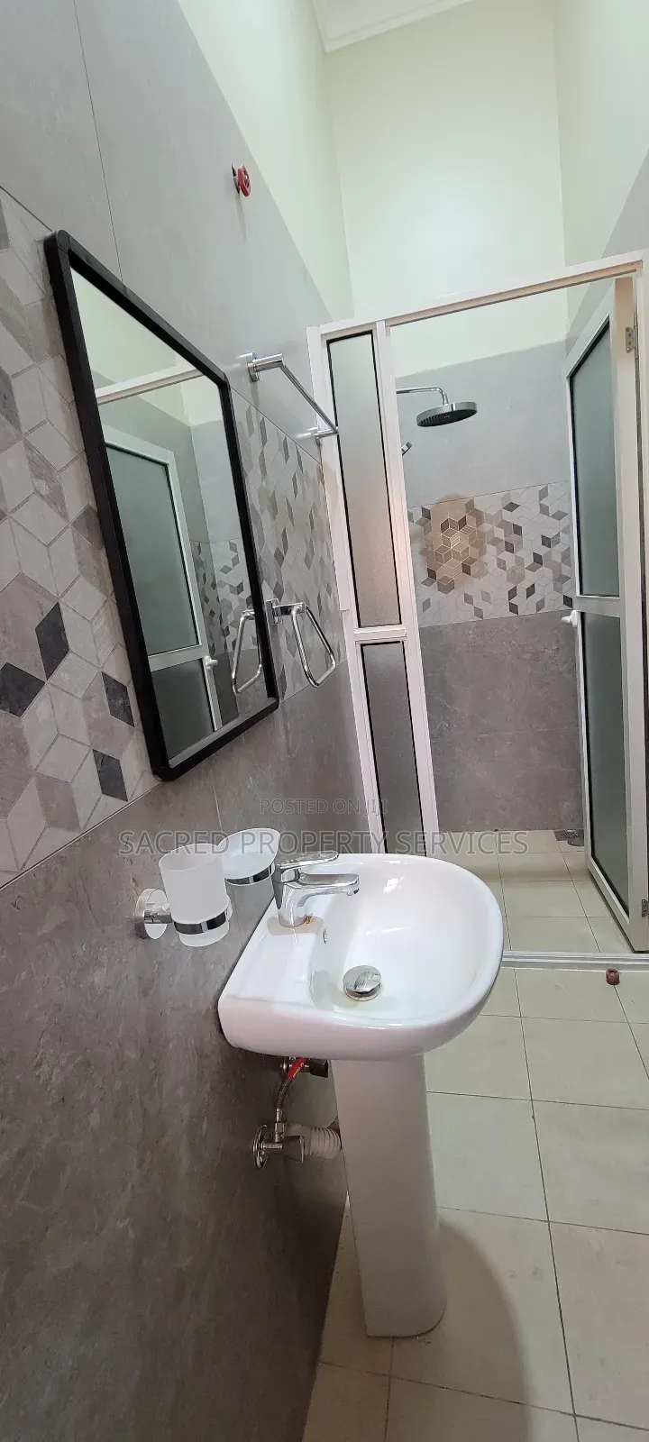 2bdrm Duplex in Bulido, Kira for rent in Kira