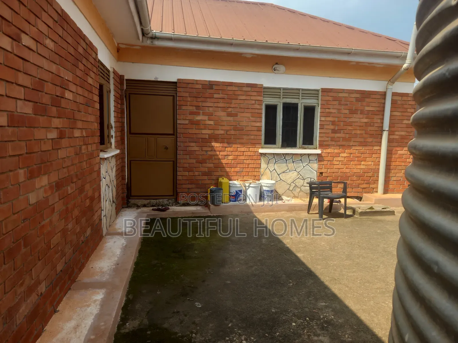 Furnished 3bdrm House in Kira for sale in Kira