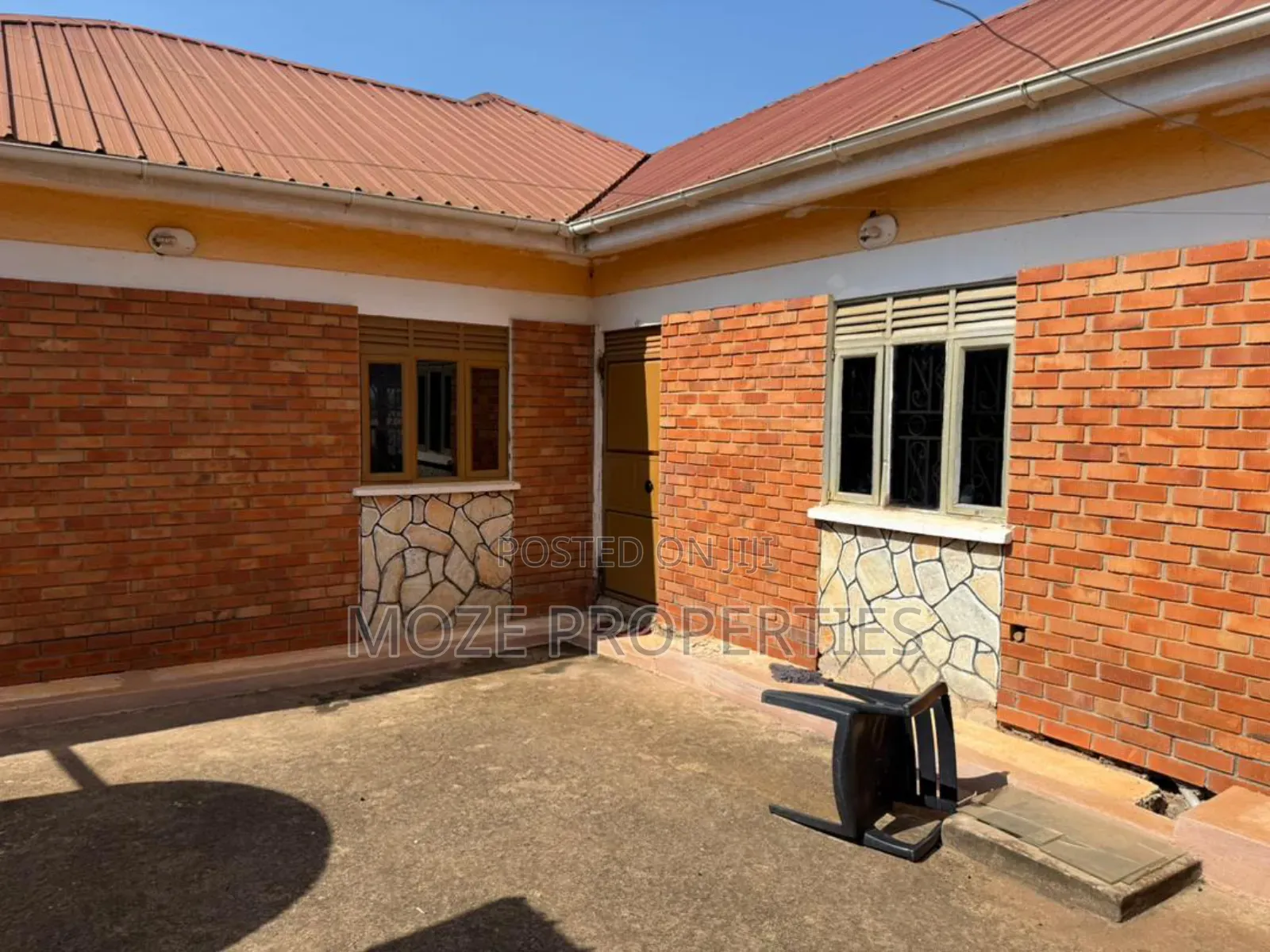 3bdrm Bungalow in Kira Nsasa Estate, Central Division for sale in Central Division