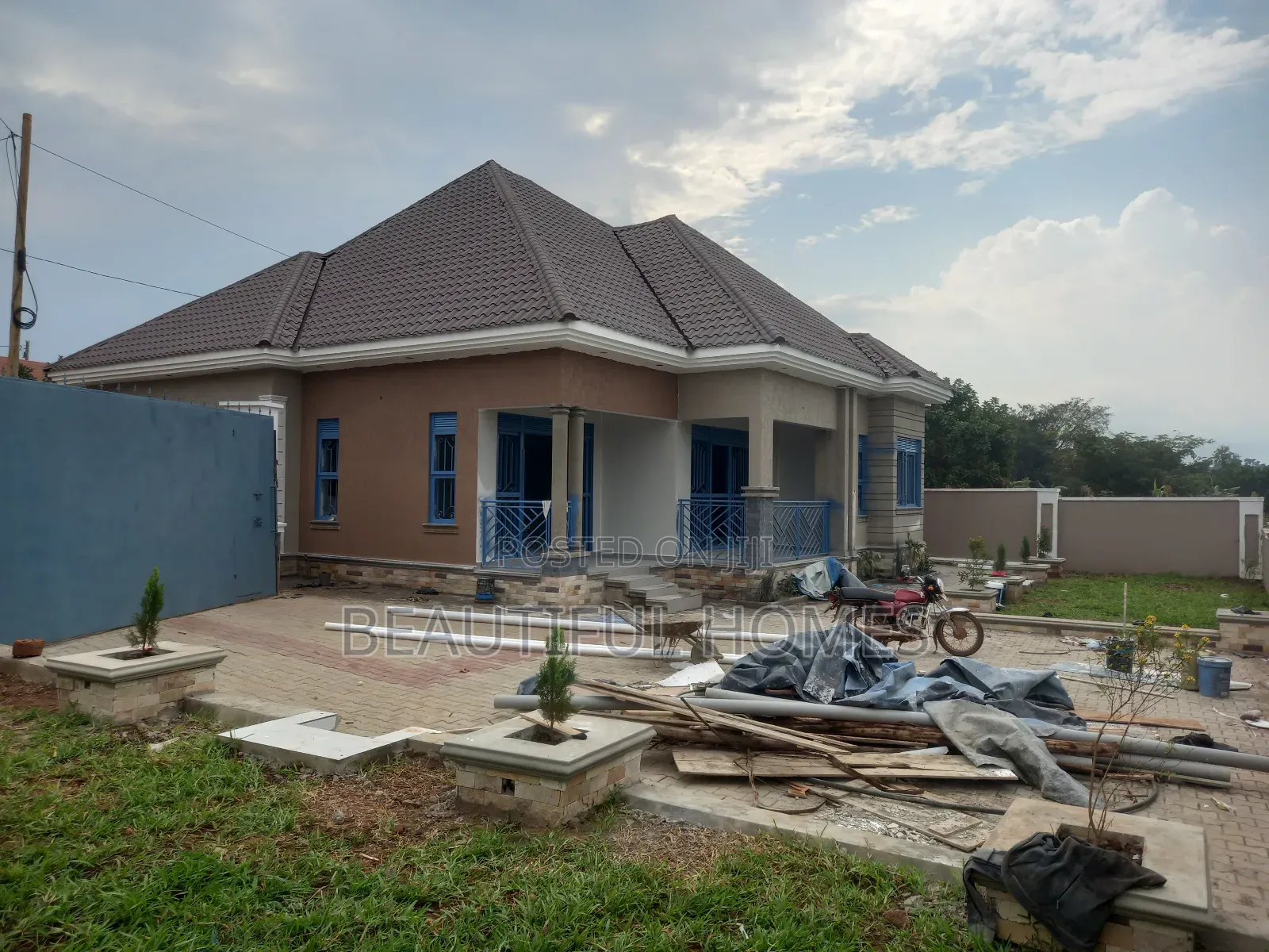 Furnished 4bdrm House in Kira for sale in Kira