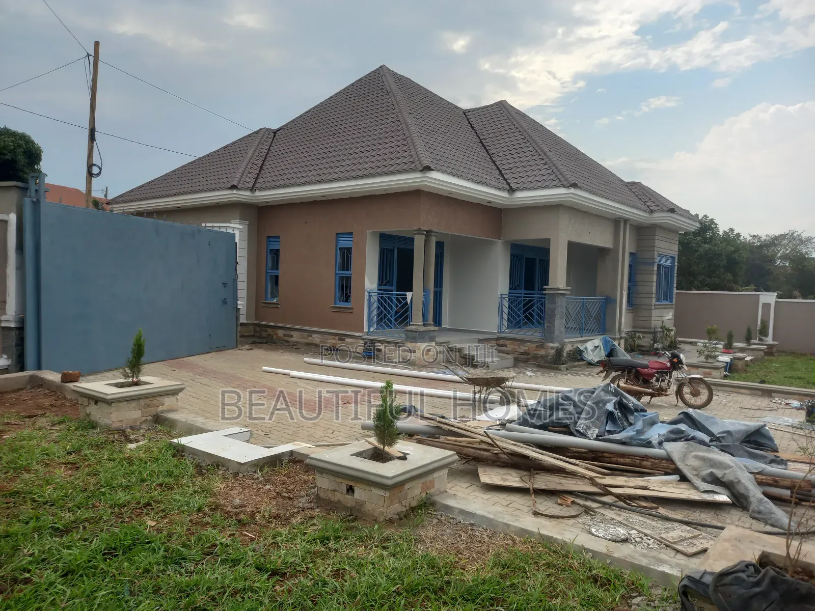 Furnished 4bdrm House in Kira for sale in Kira