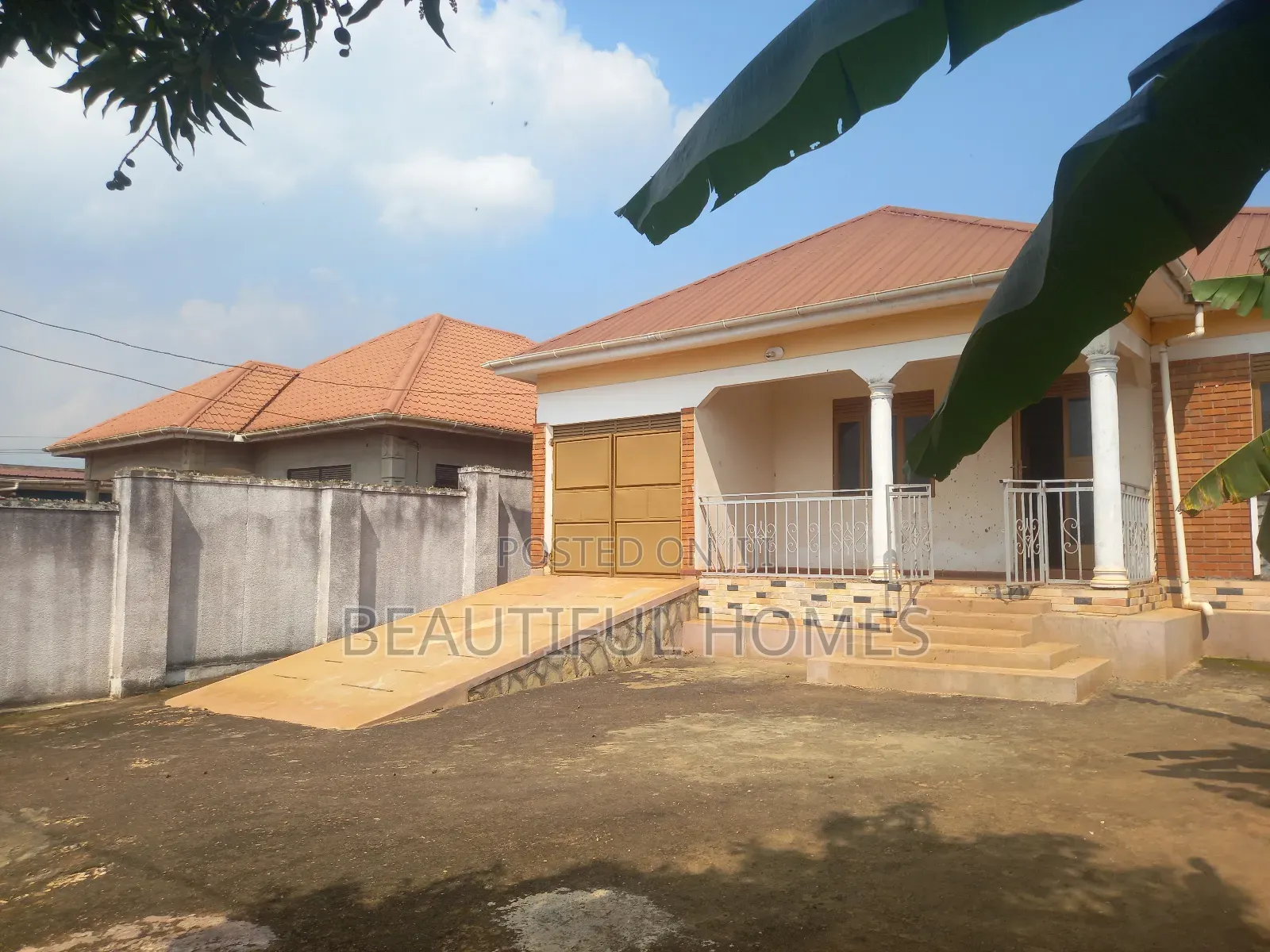 Furnished 3bdrm House in Kira Nsasa for sale in Kira